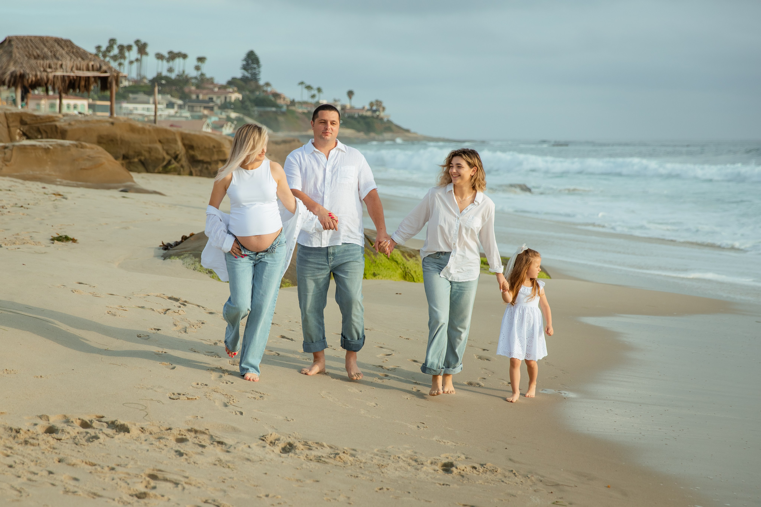 Maternity Photoshoot | La Jolla Beach. Inna Plekhanova | San Diego Photographer