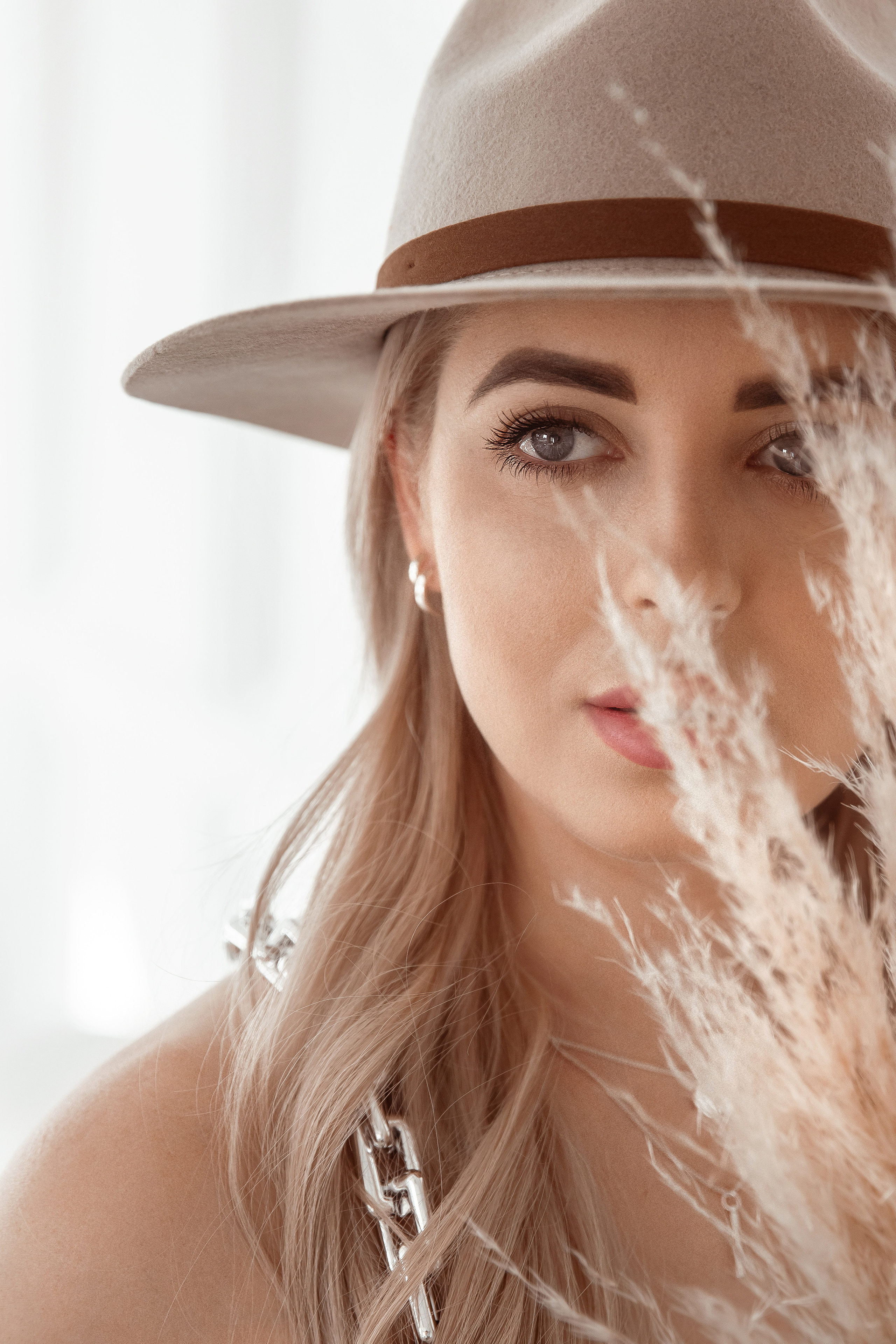 Photoshoot of a beautiful couple in the studio (LA). FAMILY & KIDS PHOTOGRAPHER in San Diego