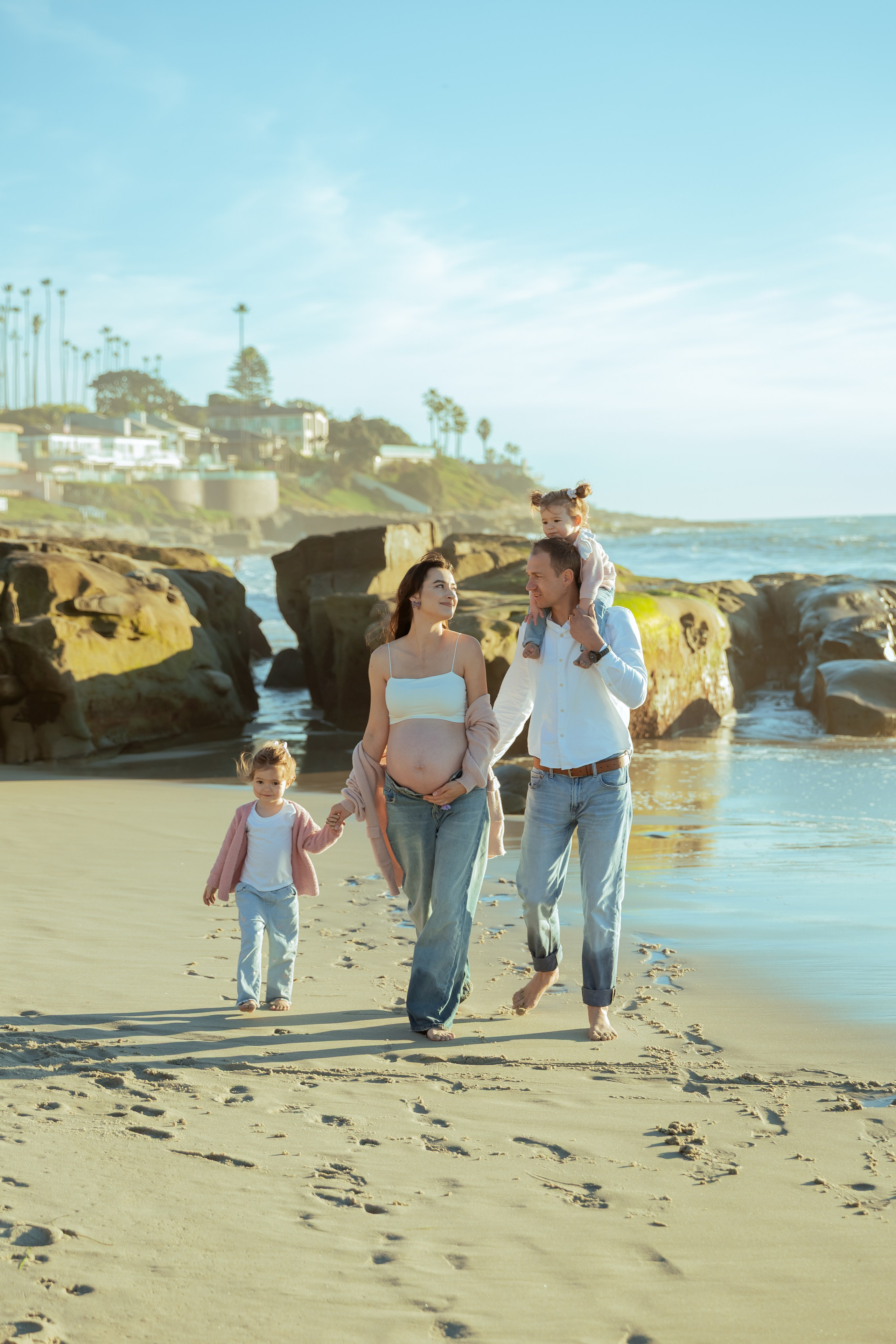 Maternity Photoshoot | La Jolla Beach. Inna Plekhanova | San Diego Photographer