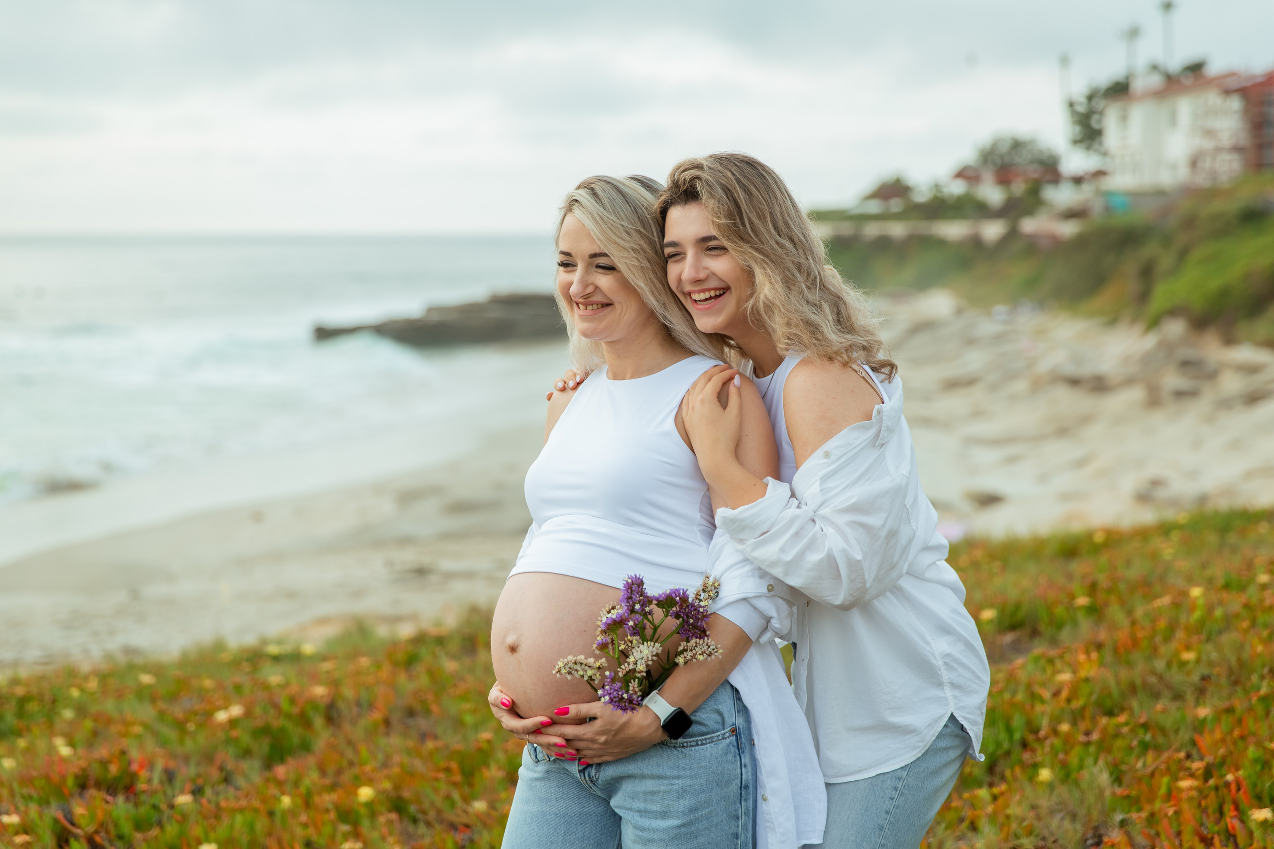 Maternity Photoshoot | La Jolla Beach. Inna Plekhanova | San Diego Photographer