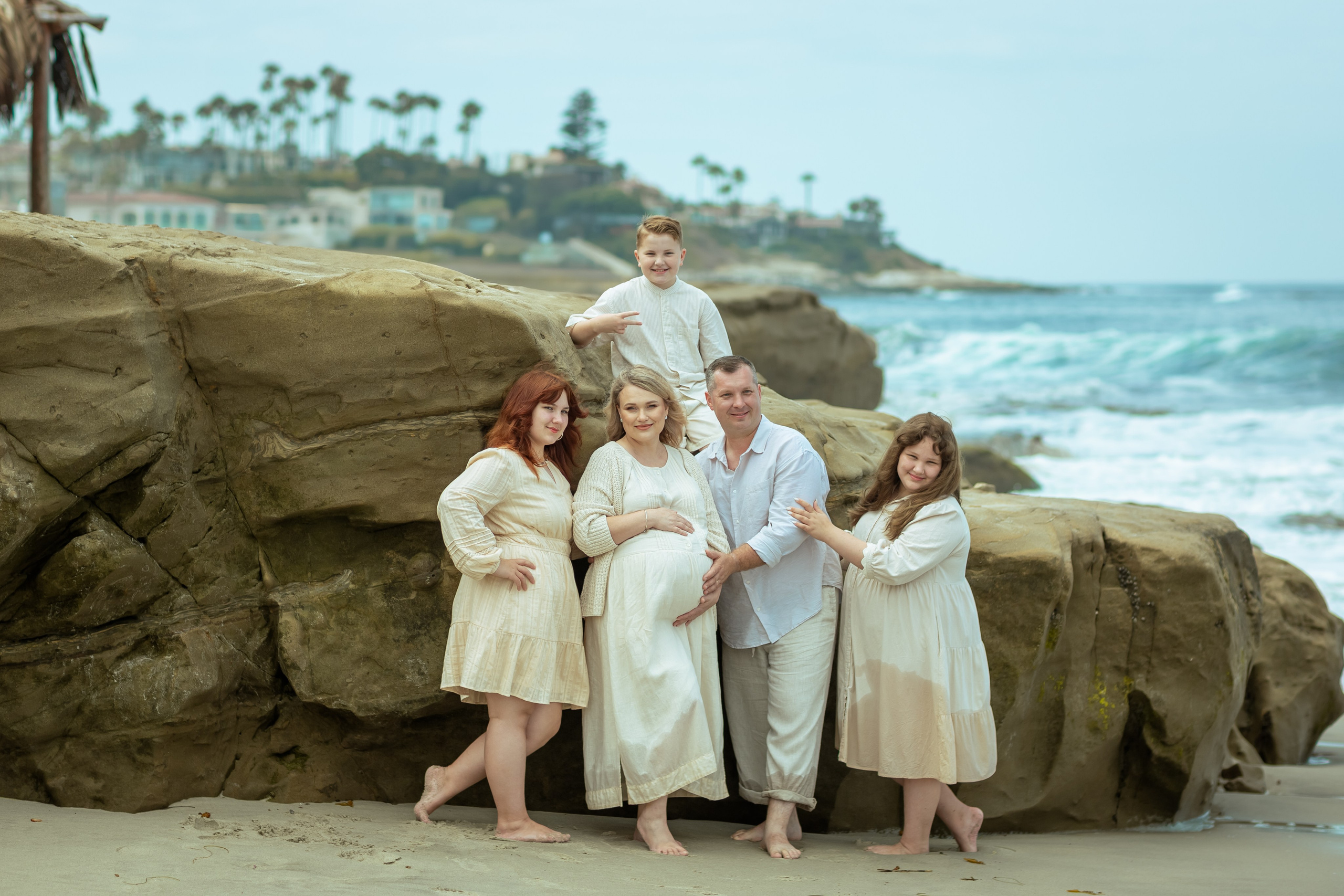 Maternity Photoshoot | La Jolla Beach. Inna Plekhanova | San Diego Photographer