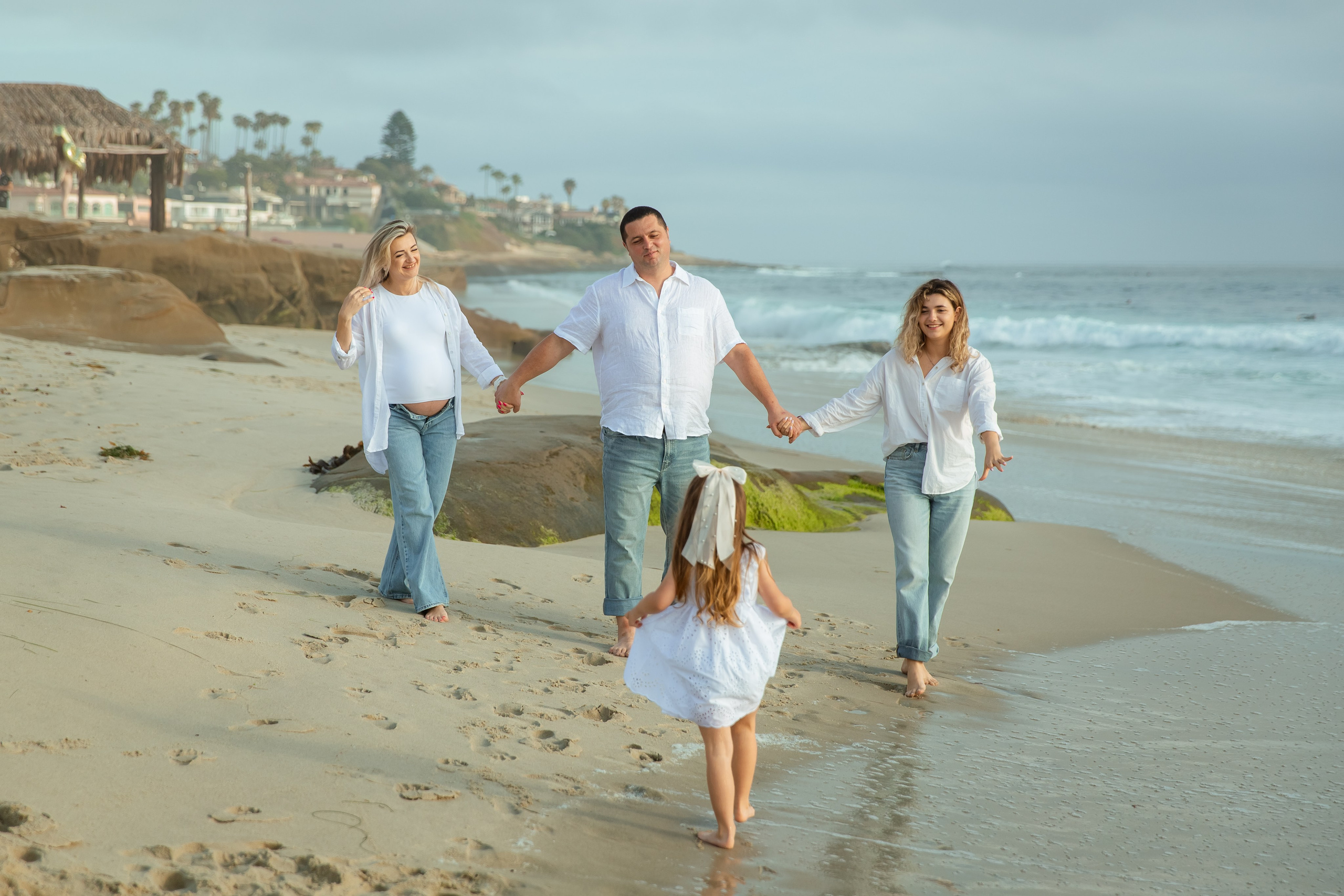 Maternity Photoshoot | La Jolla Beach. Inna Plekhanova | San Diego Photographer