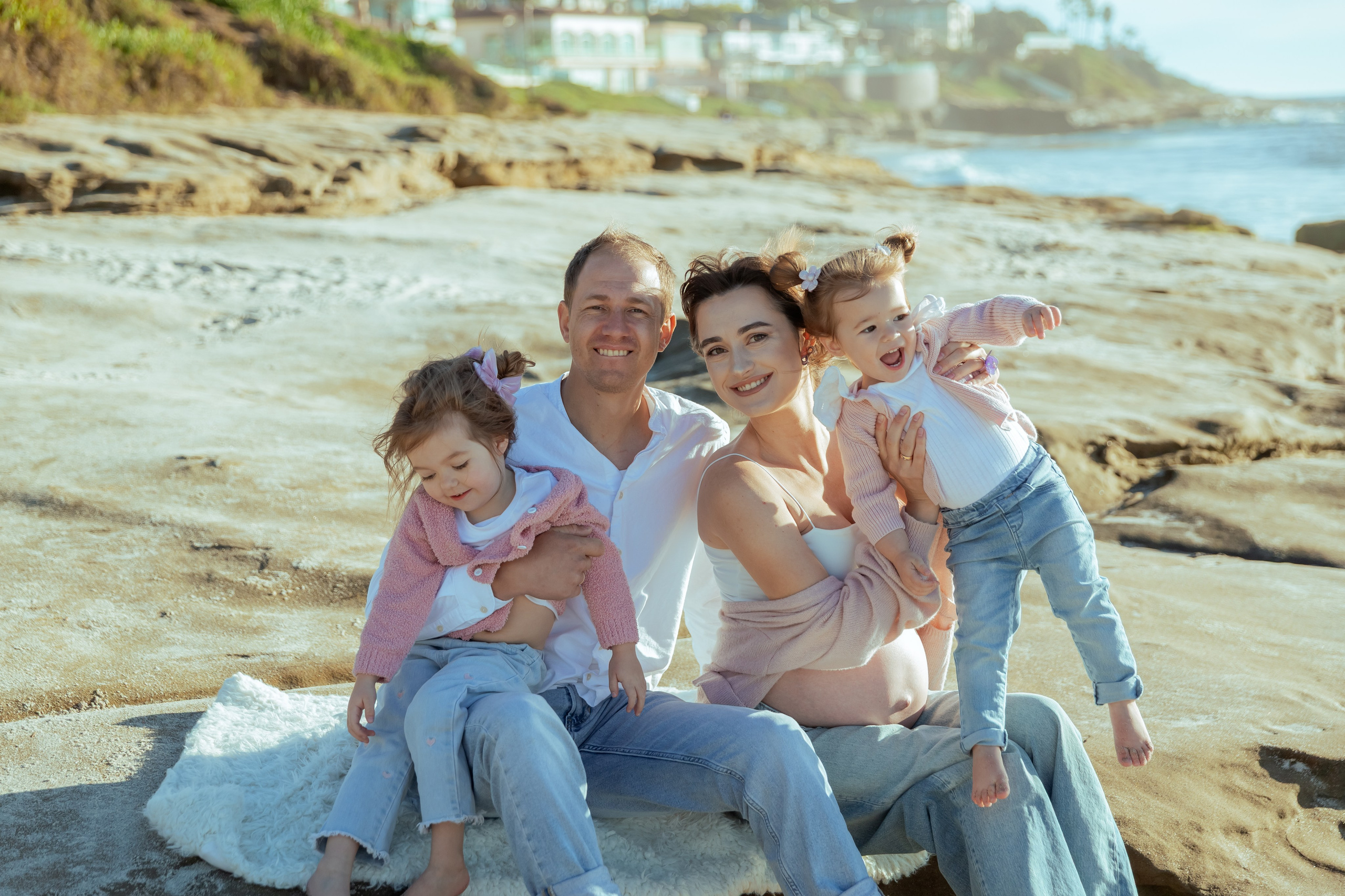 Maternity Photoshoot | La Jolla Beach. Inna Plekhanova | San Diego Photographer