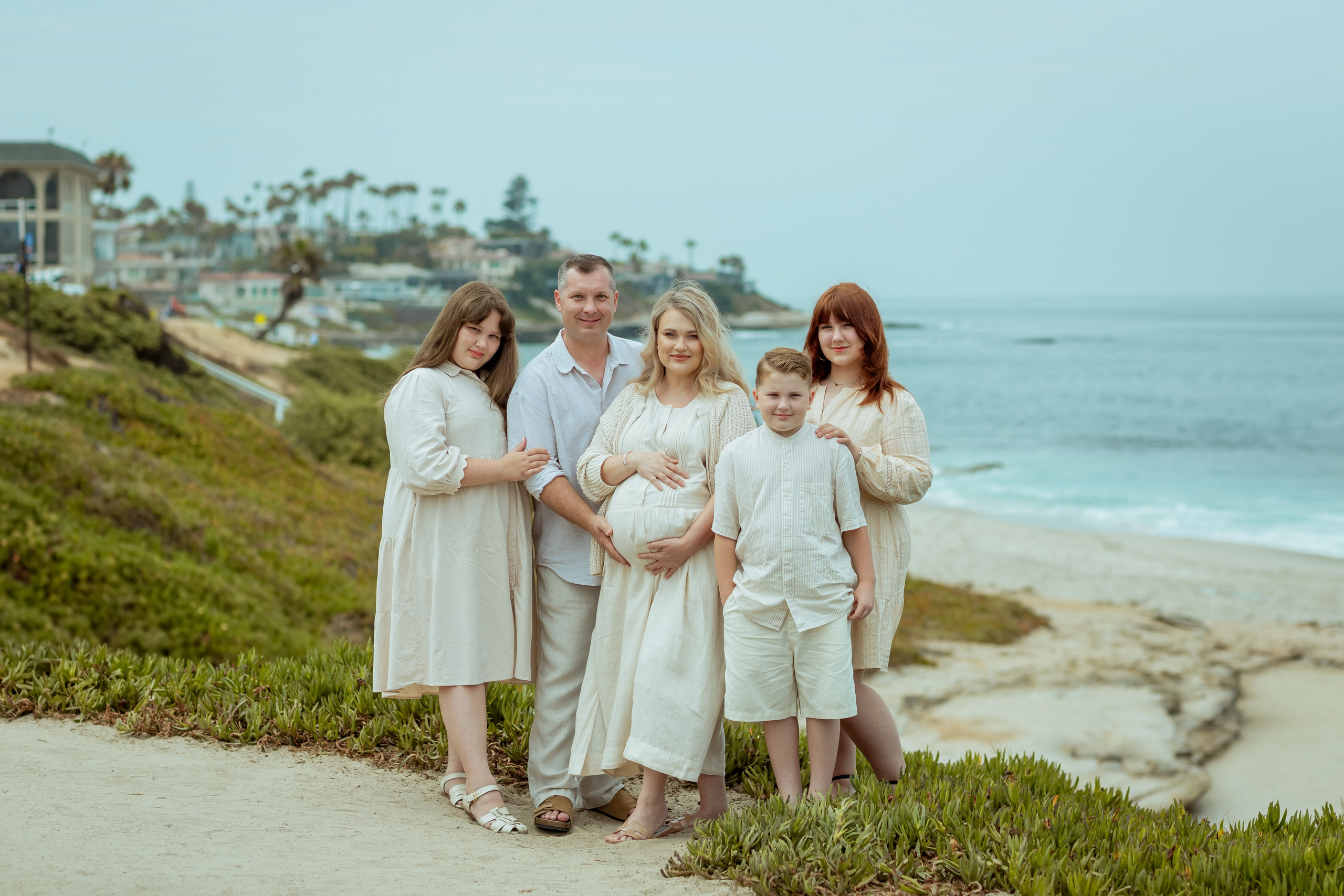 Maternity Photoshoot | La Jolla Beach. Inna Plekhanova | San Diego Photographer
