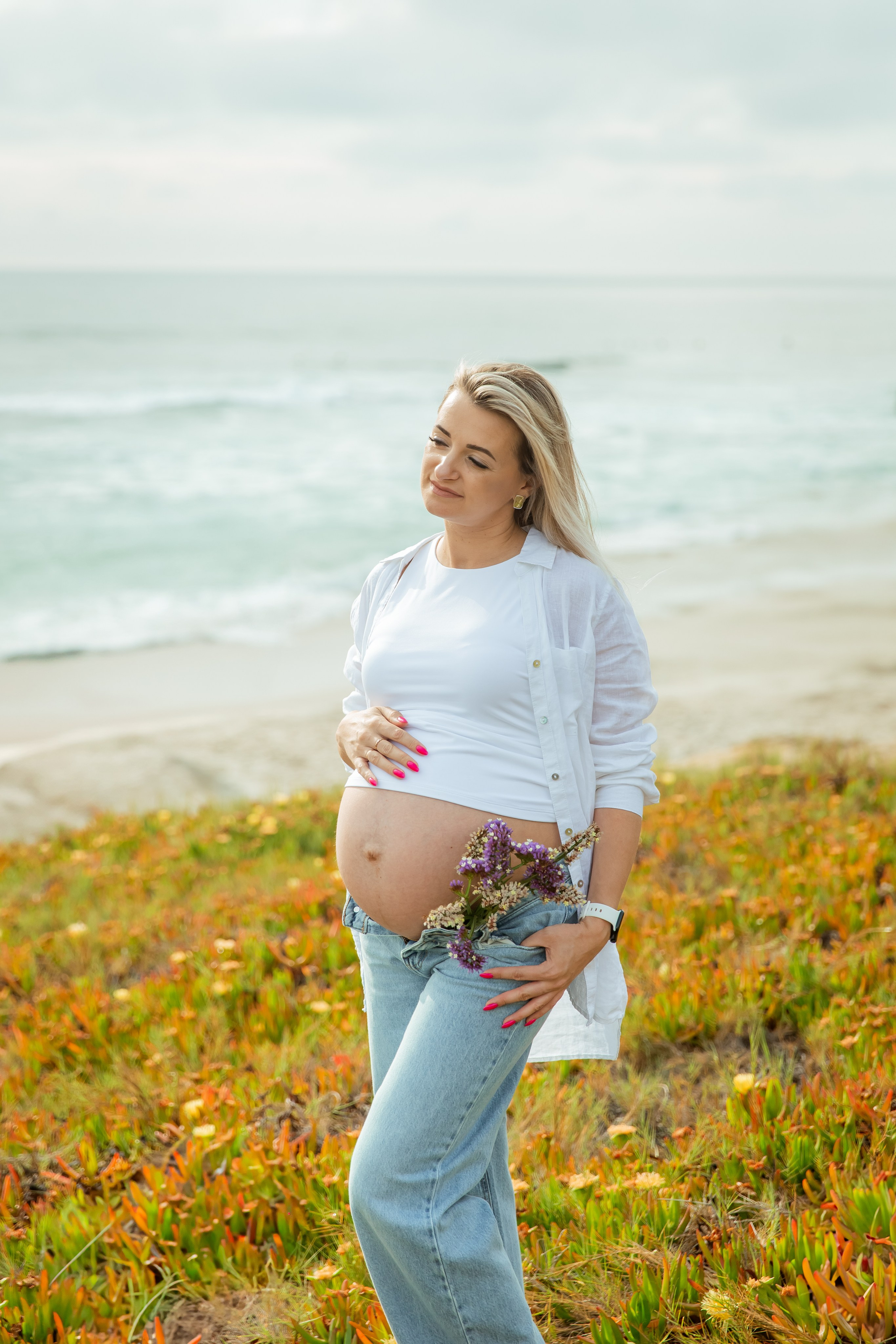 Maternity Photoshoot | La Jolla Beach. Inna Plekhanova | San Diego Photographer