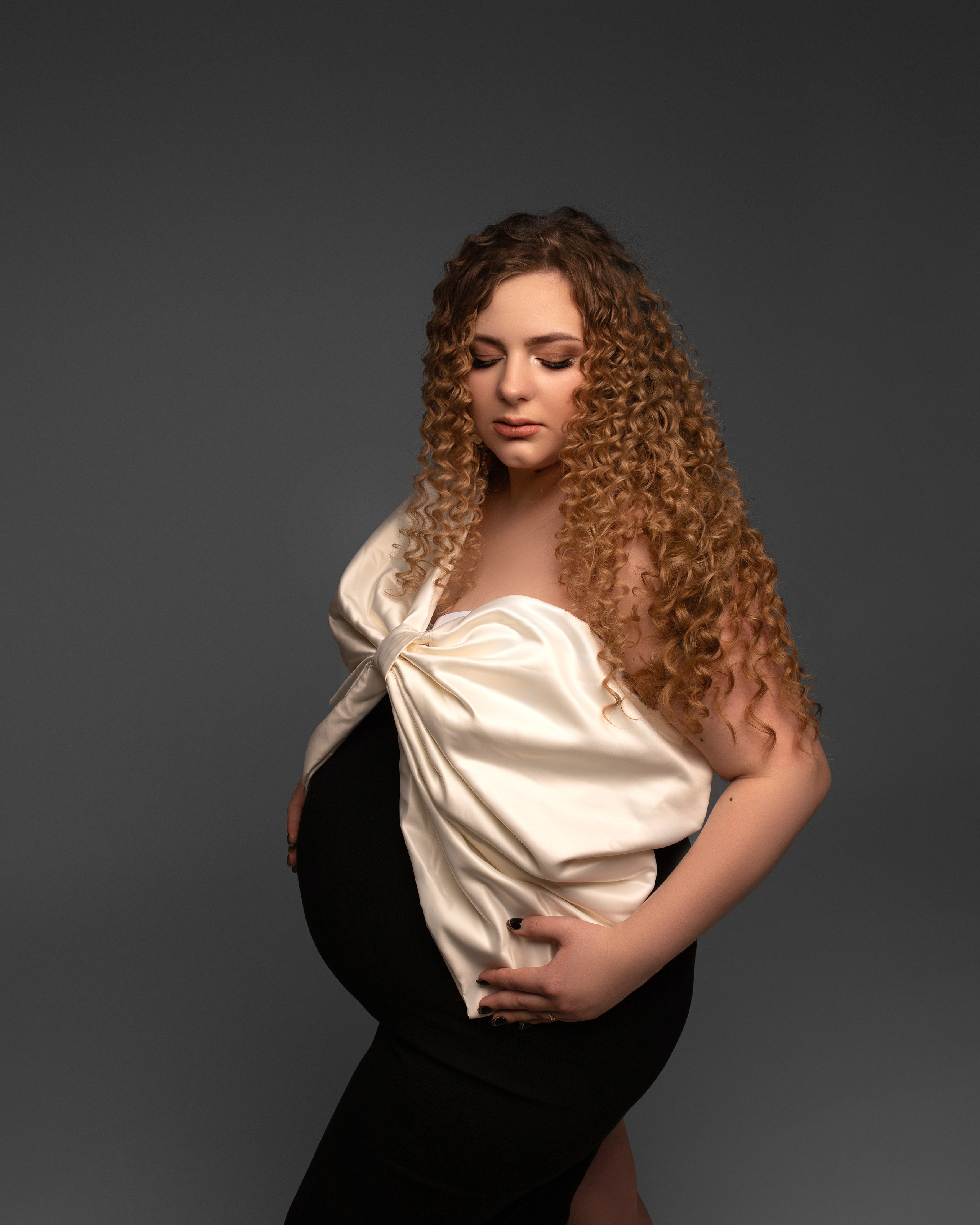 Garderoba do sesji zdjęciowej. Fotograf kobiece, ciążowy, noworodkowy Gliwice Katowice