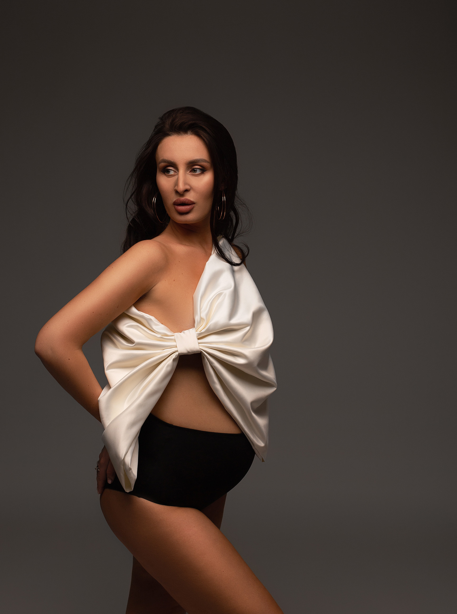 Garderoba do sesji zdjęciowej. Fotograf kobiece, ciążowy, noworodkowy Gliwice Katowice