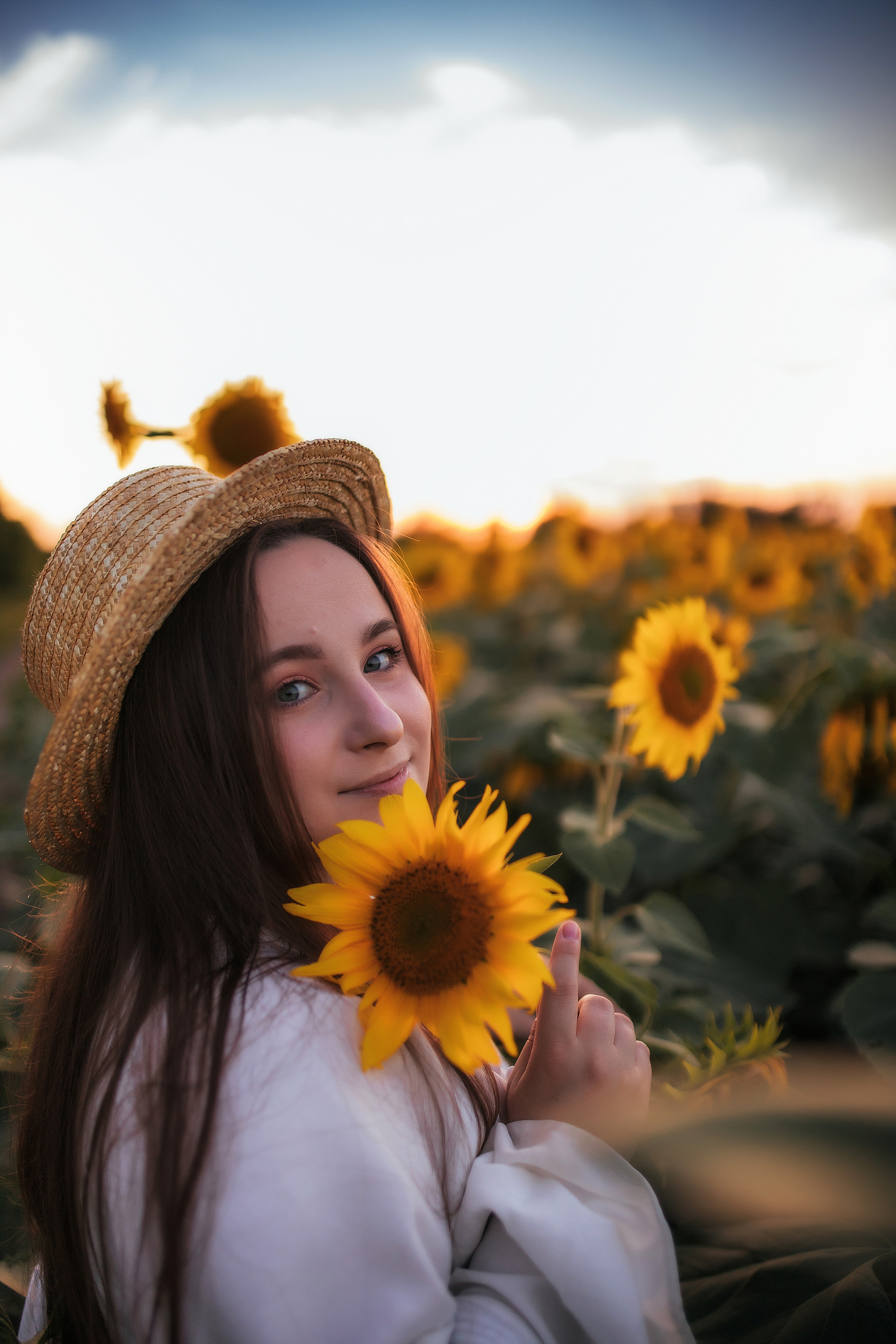 Вікторія і соняшники. Семейный и свадебный фотограф в Харьков