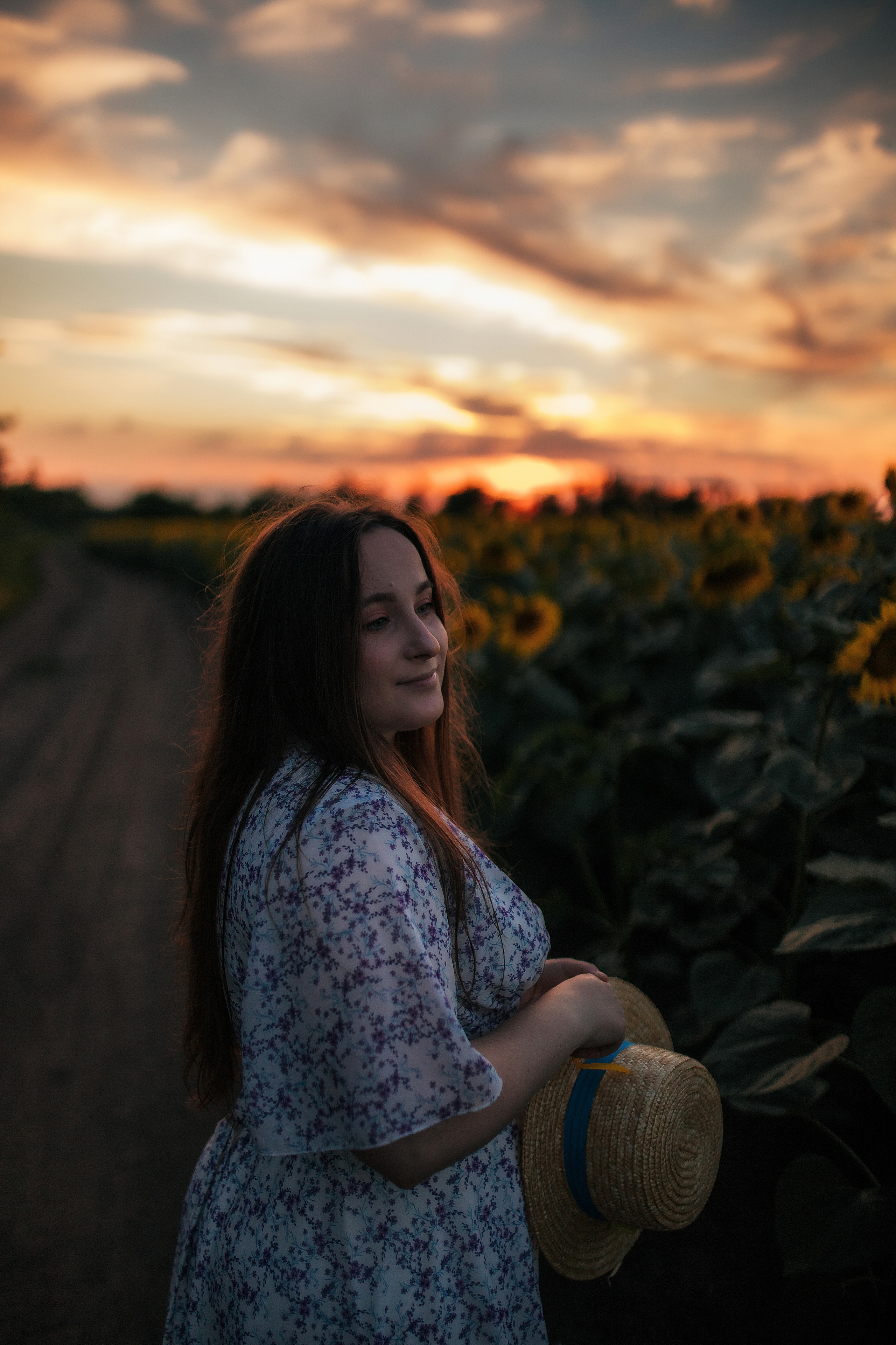 Вікторія і соняшники. Семейный и свадебный фотограф в Харьков