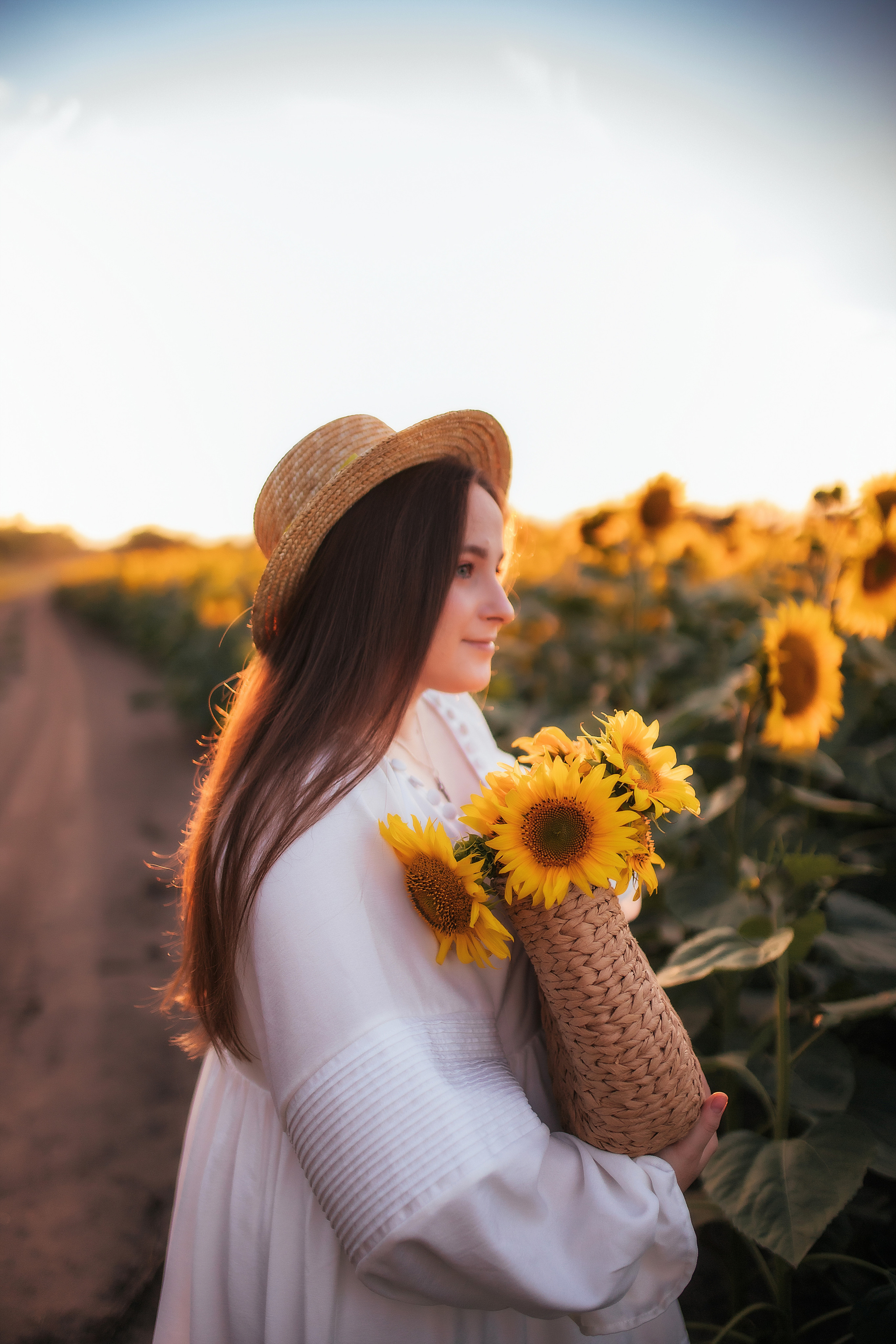 Вікторія і соняшники. Семейный и свадебный фотограф в Харьков