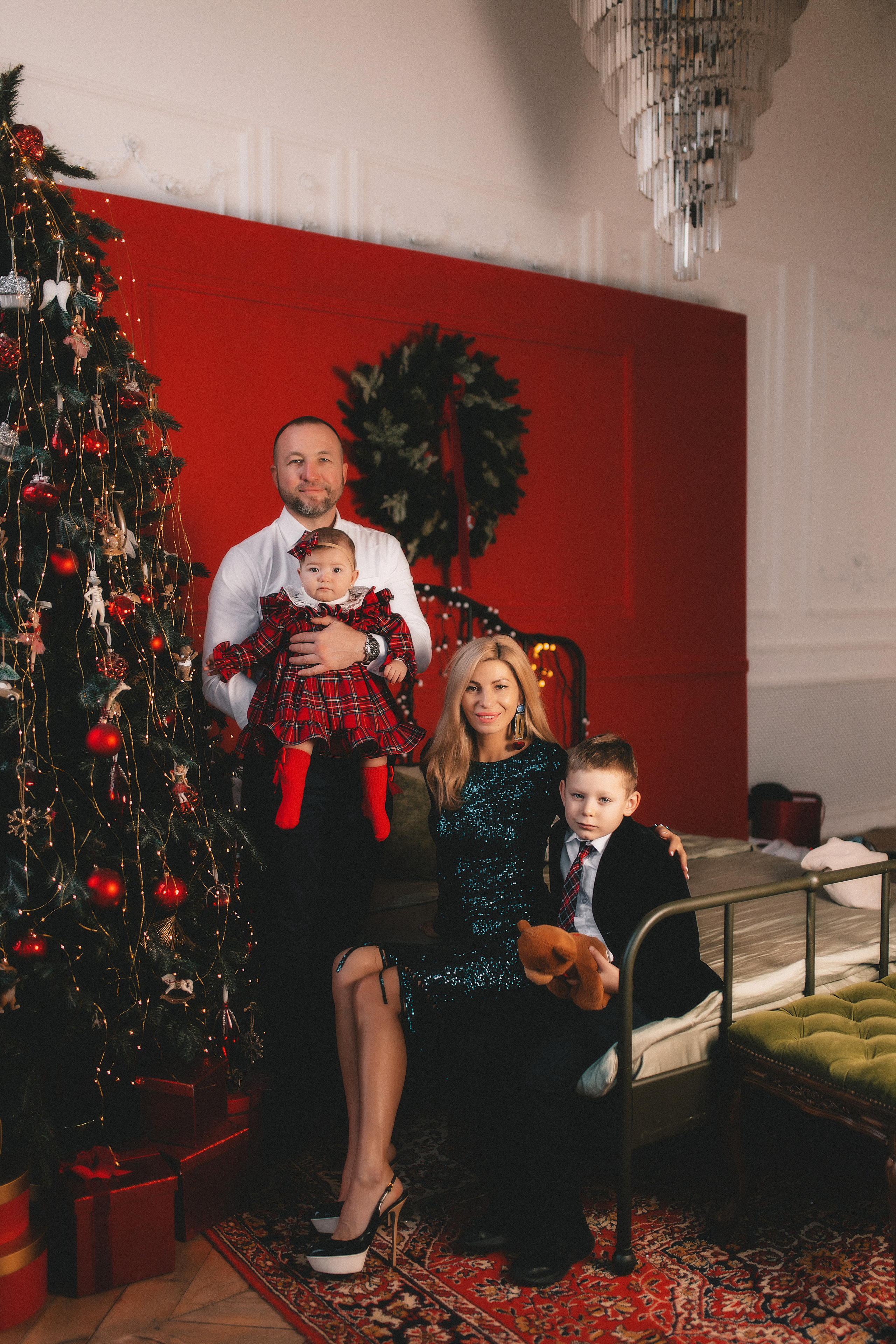 Новогодняя история Алены Алексея Алисы и Сергея. Семейный и свадебный фотограф в Харьков