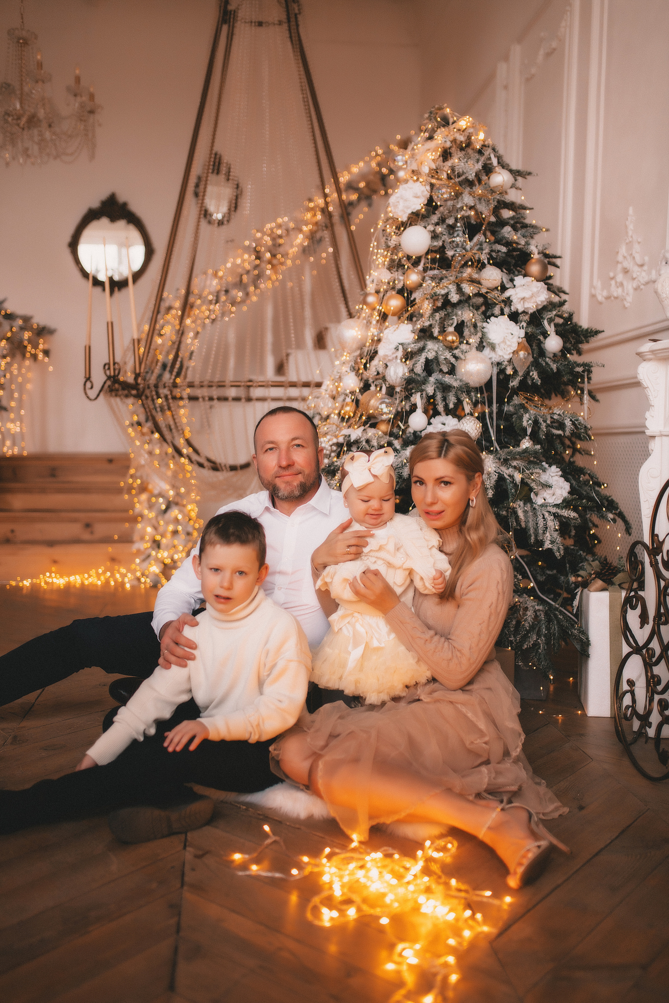 Новогодняя история Алены Алексея Алисы и Сергея. Семейный и свадебный фотограф в Харьков