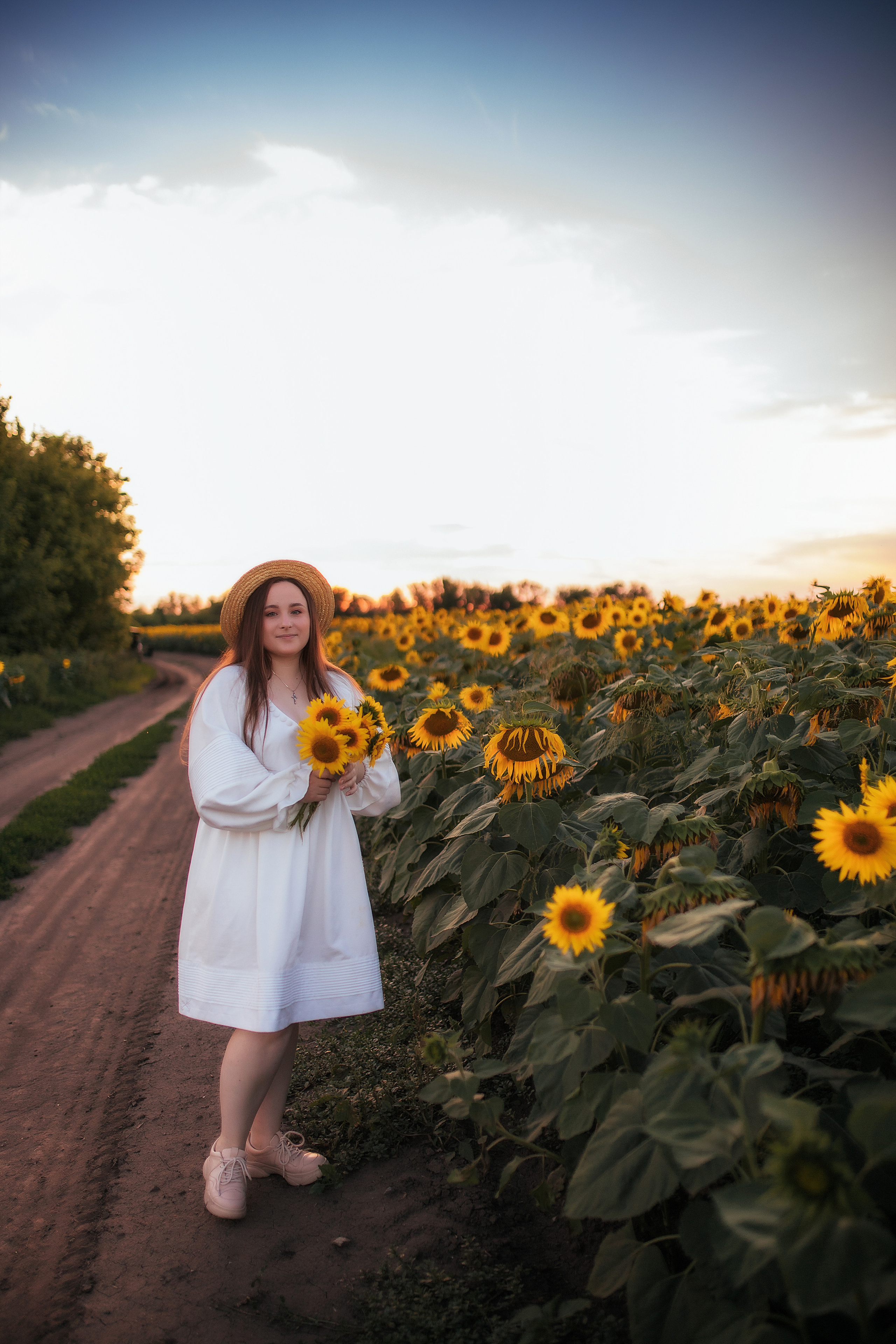 Вікторія і соняшники. Семейный и свадебный фотограф в Харьков