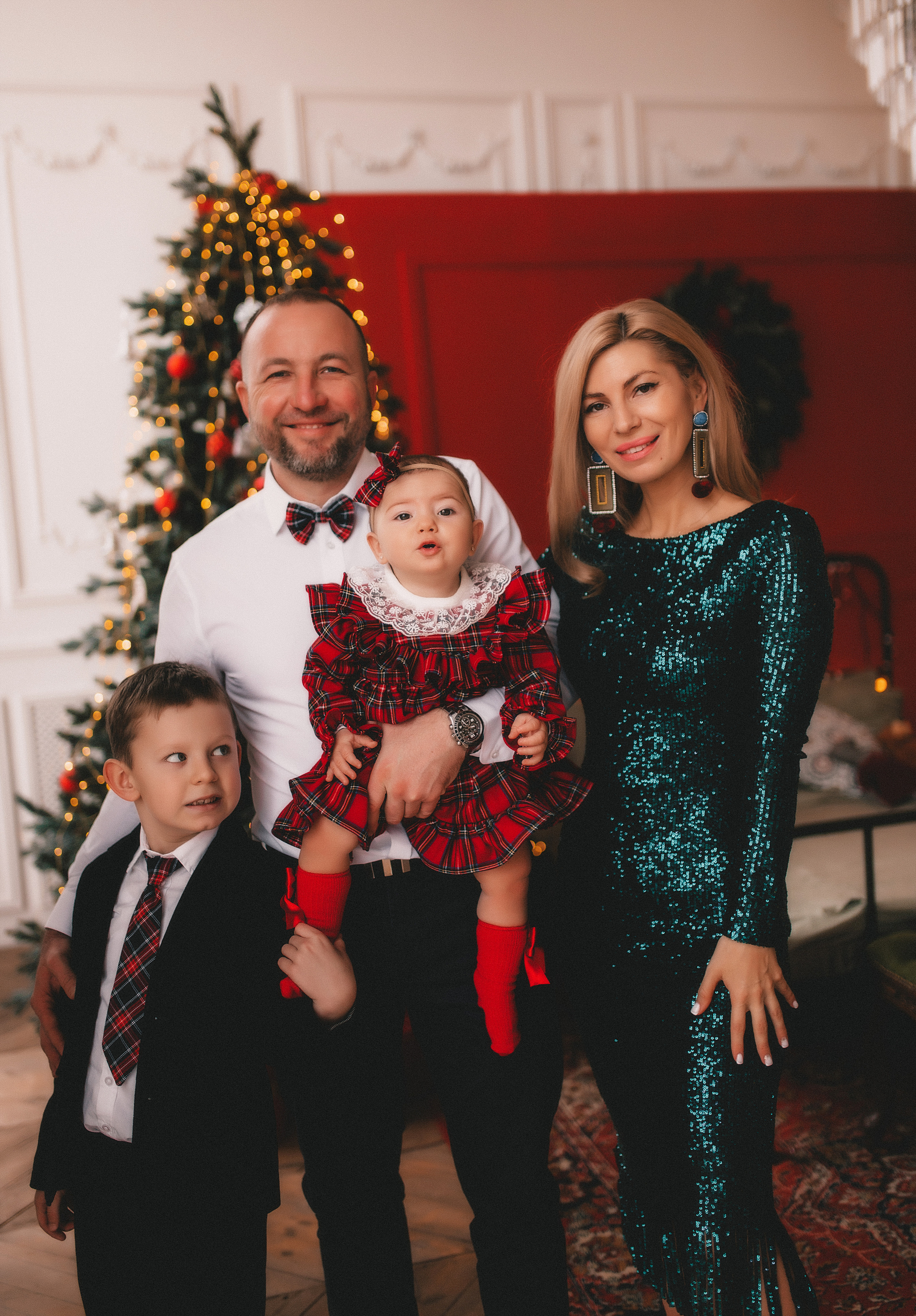 Новогодняя история Алены Алексея Алисы и Сергея. Семейный и свадебный фотограф в Харьков