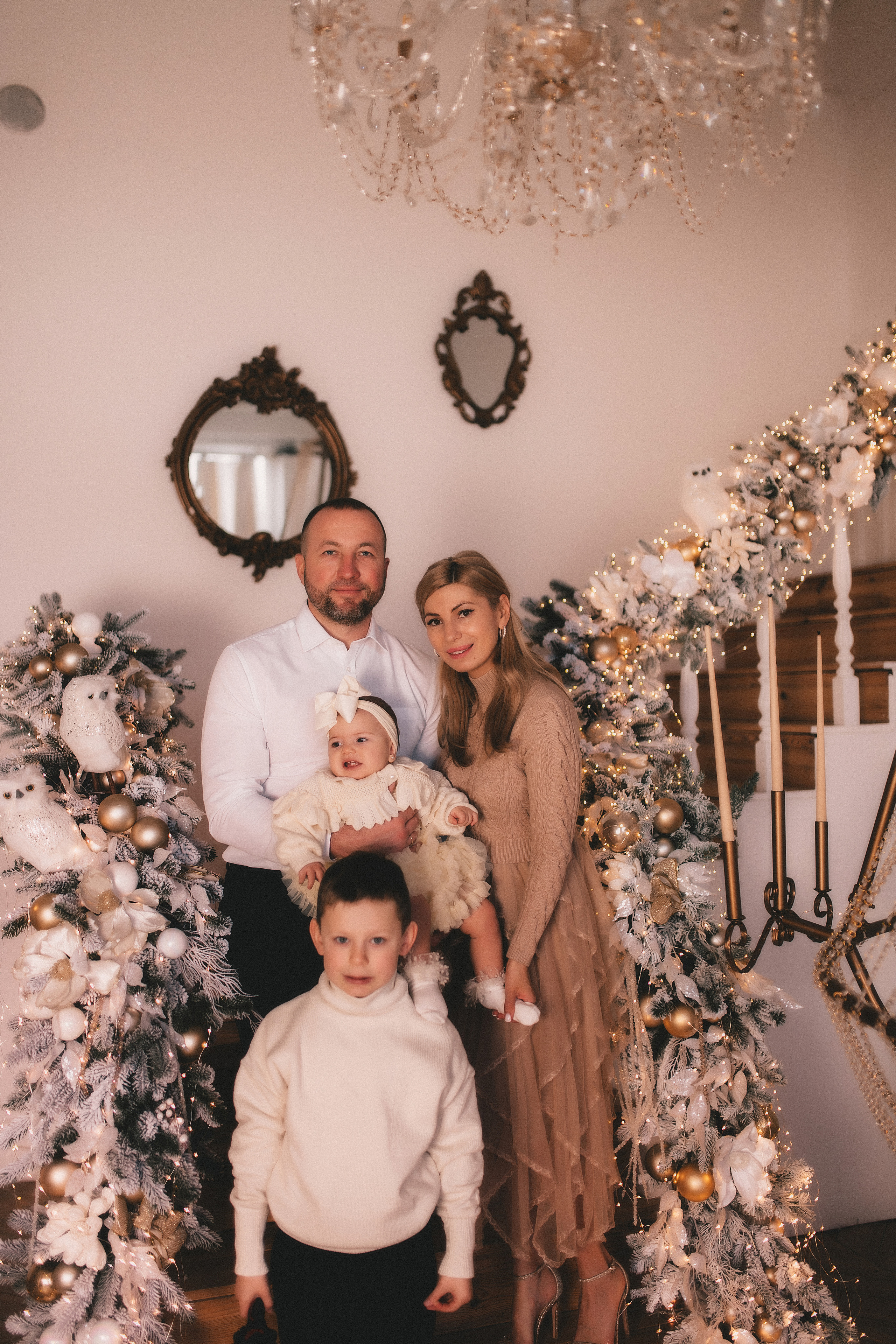 Новогодняя история Алены Алексея Алисы и Сергея. Семейный и свадебный фотограф в Харьков