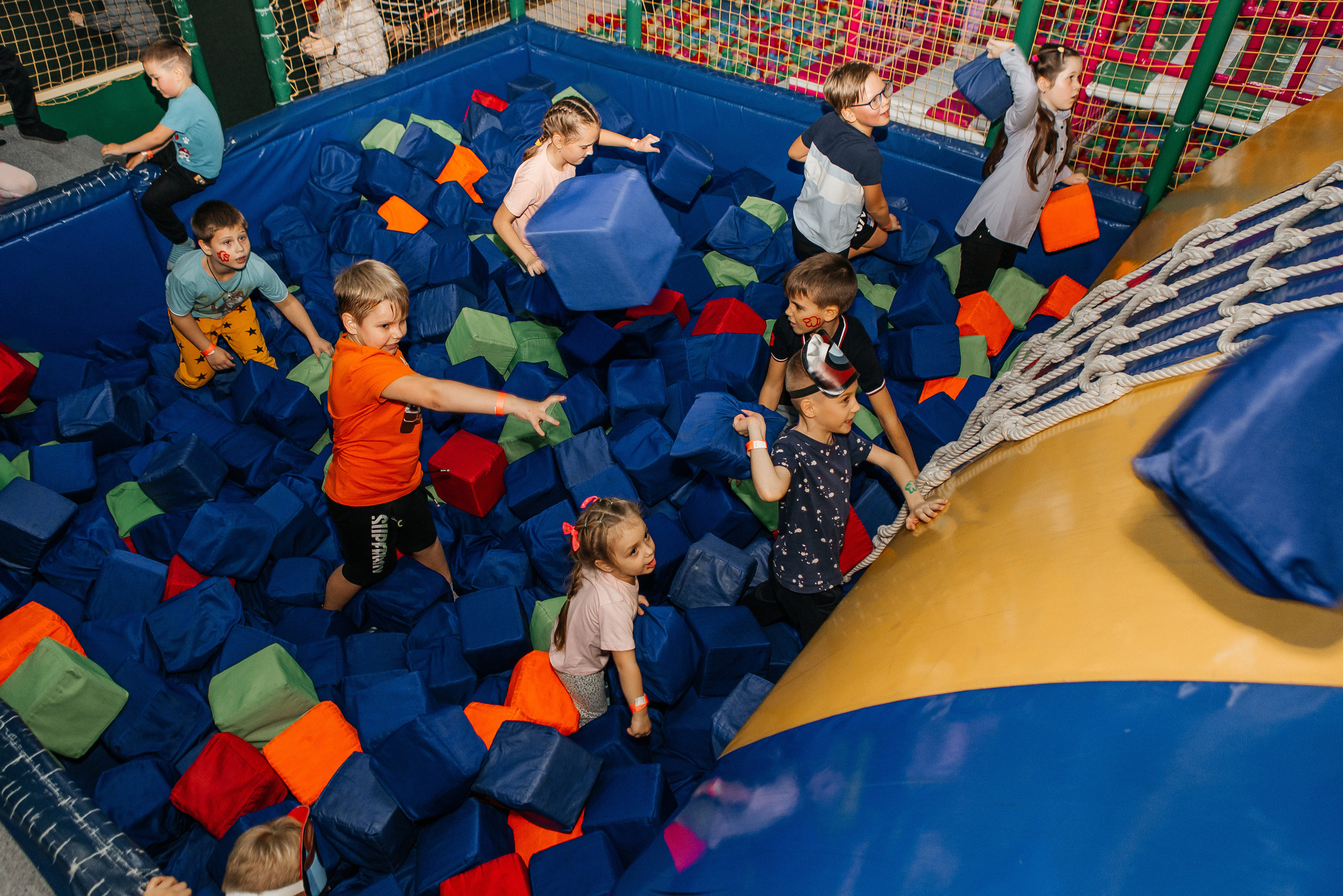 Children holidays. Весільний та сімейний фотограф Харків