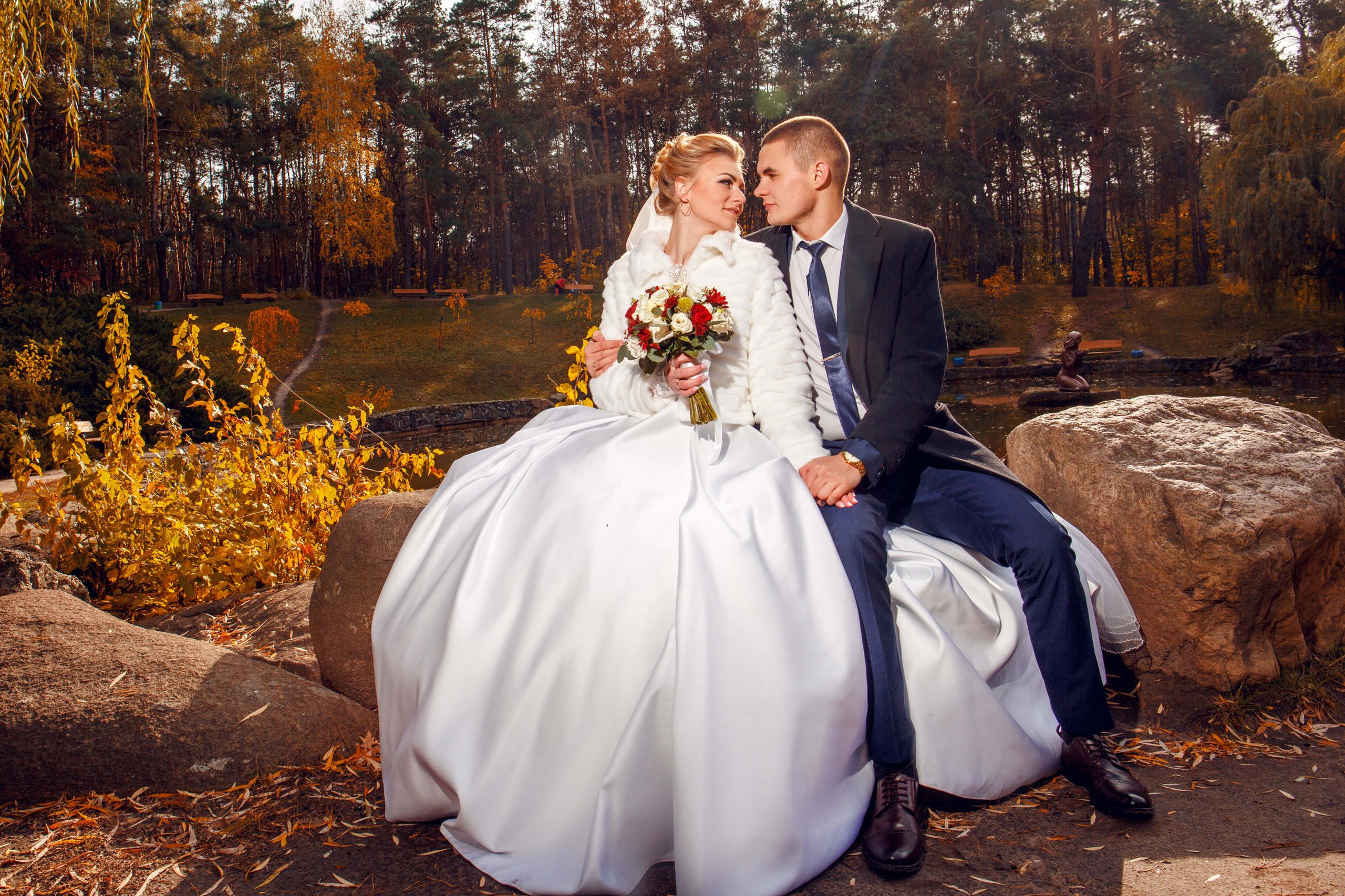 Свадебные фотосессии для молодоженов. Весільний та сімейний фотограф Харків