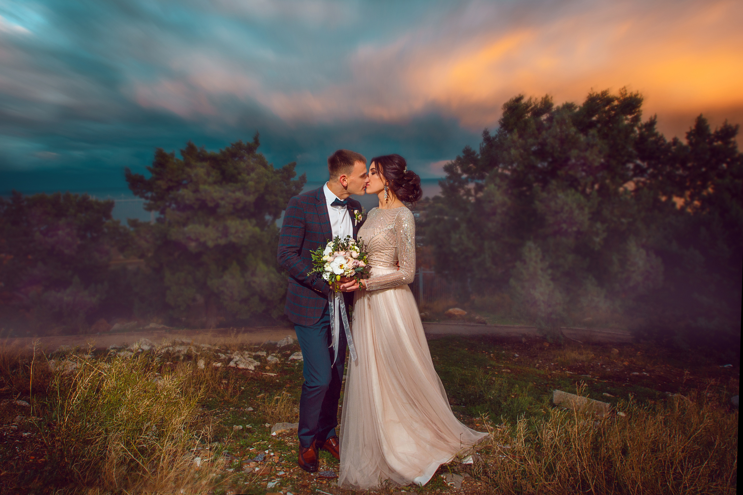 Свадебные фотосессии для молодоженов. Весільний та сімейний фотограф Харків