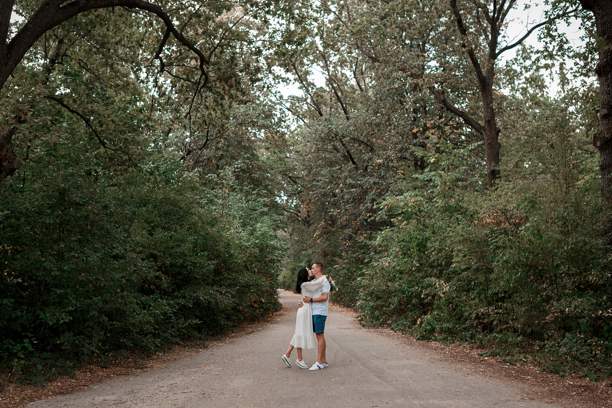 Свадебные фотосессии для молодоженов. Весільний та сімейний фотограф Харків