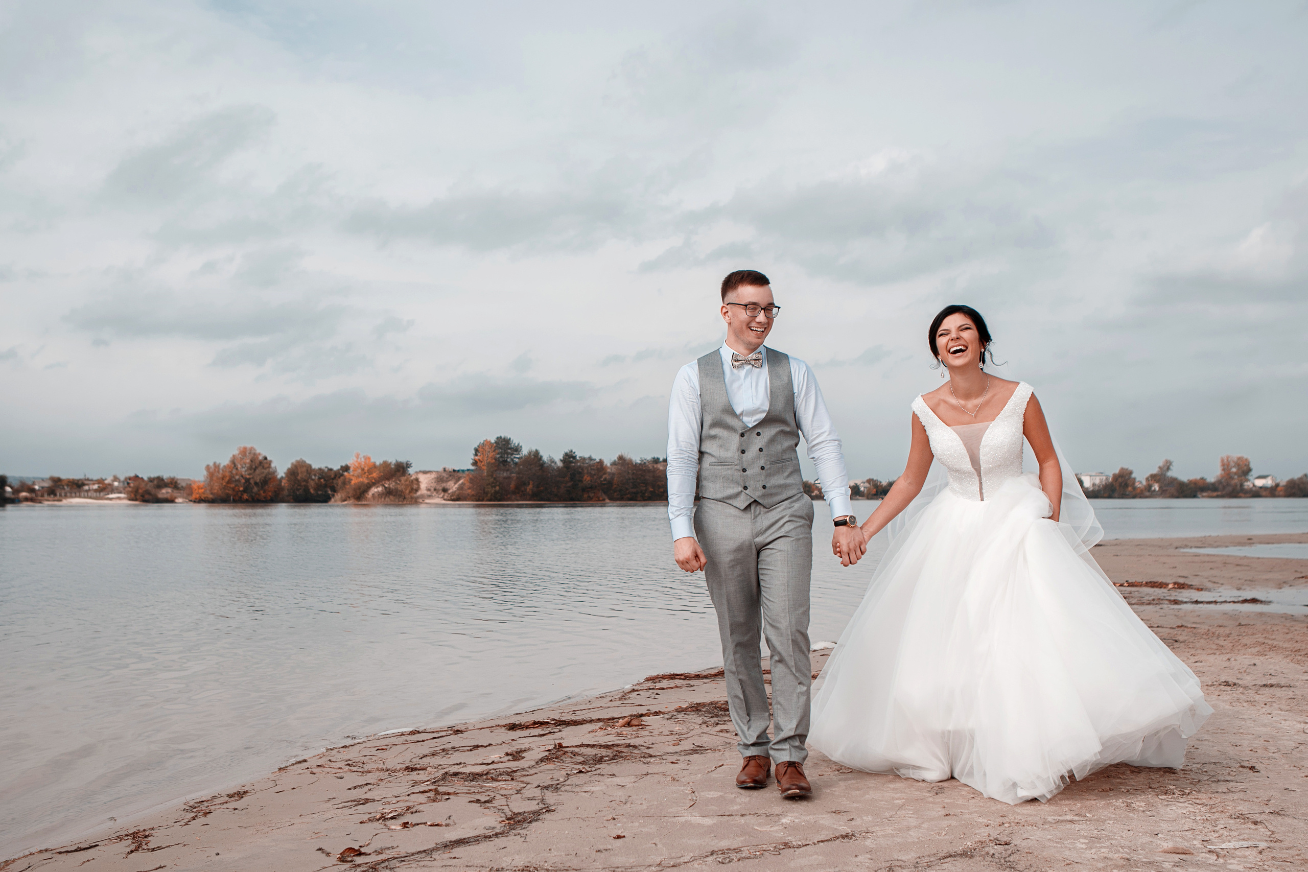 Свадебные фотосессии для молодоженов. Весільний та сімейний фотограф Харків