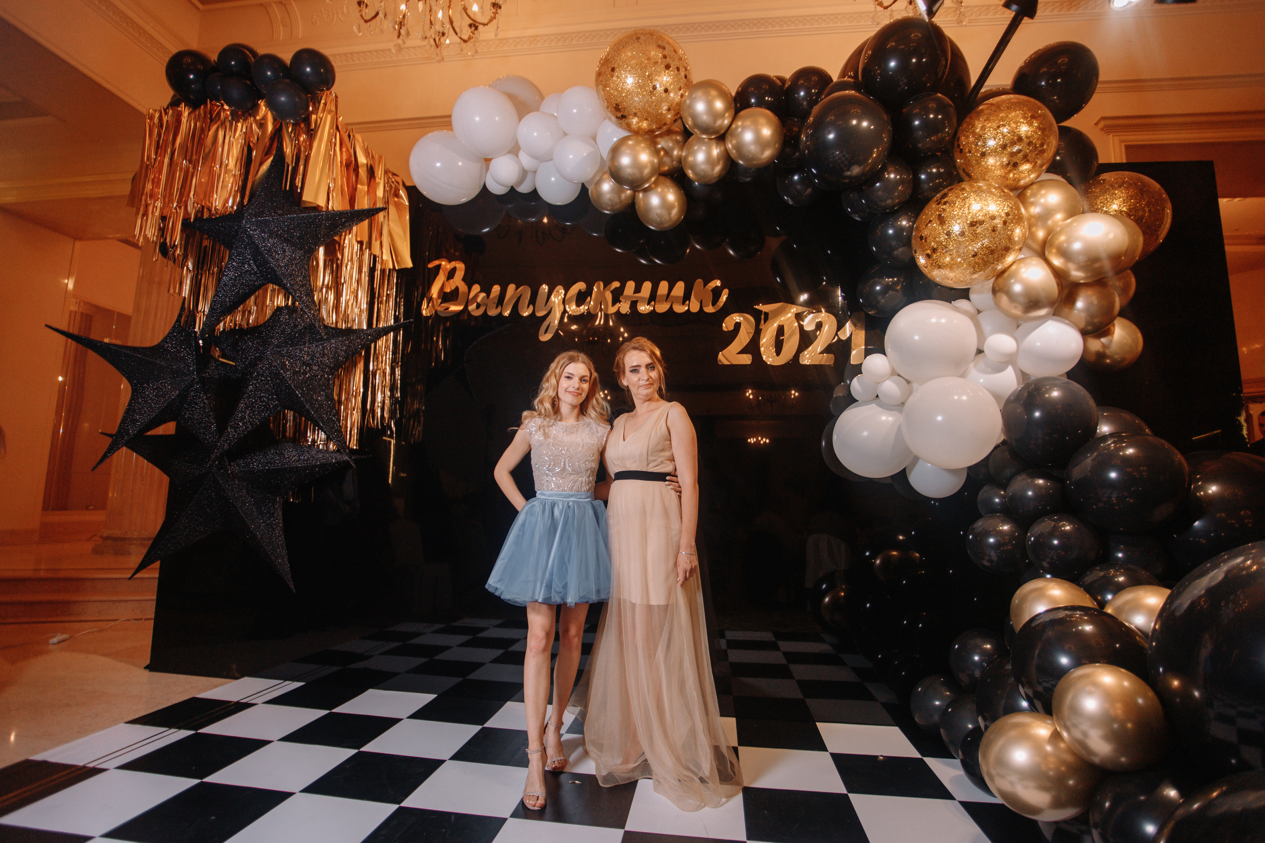 Выпускной в школе. Кара Дмитрий, фотограф Аланья