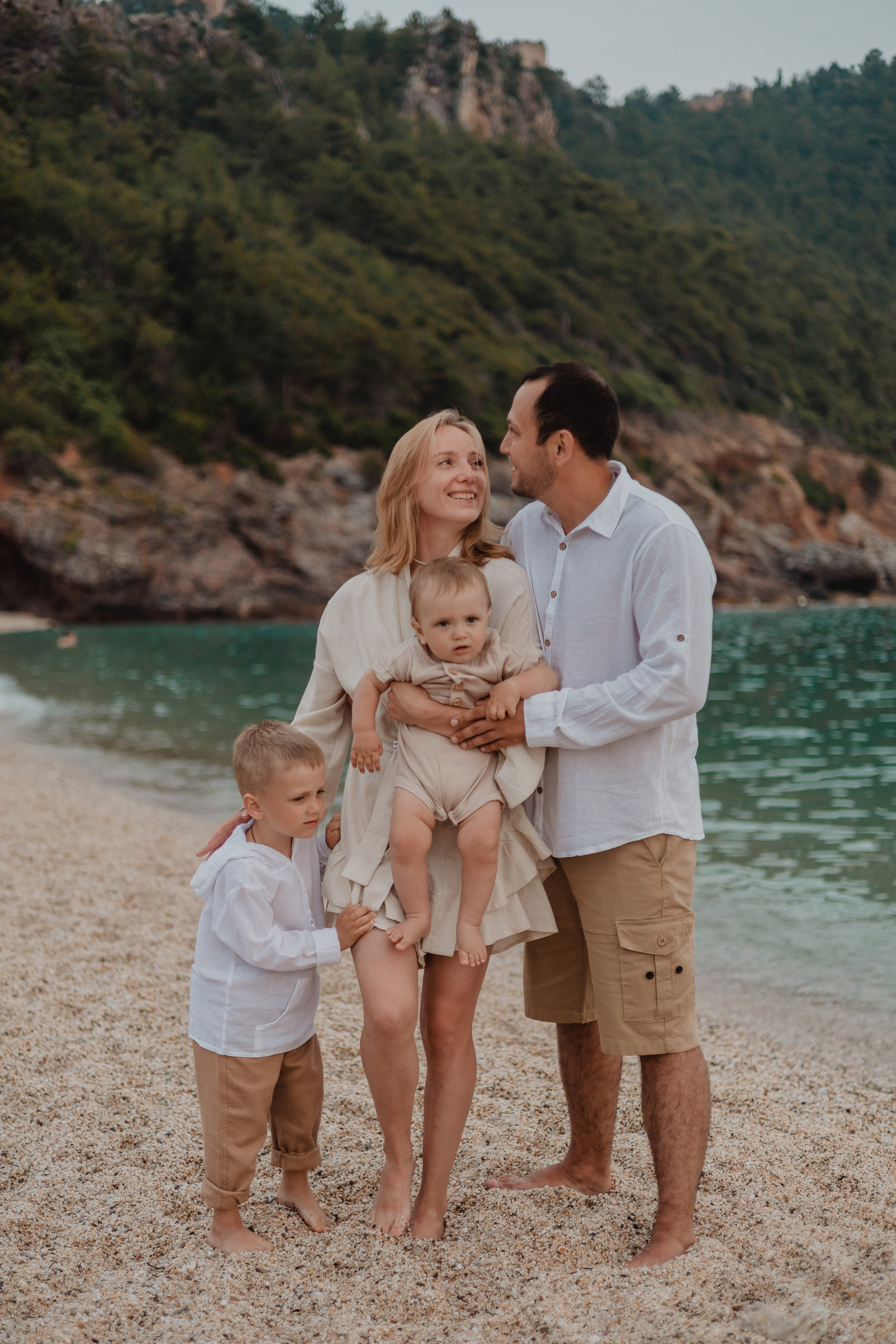 Семейная фотосессия. Алания. Кара Дмитрий, фотограф Аланья