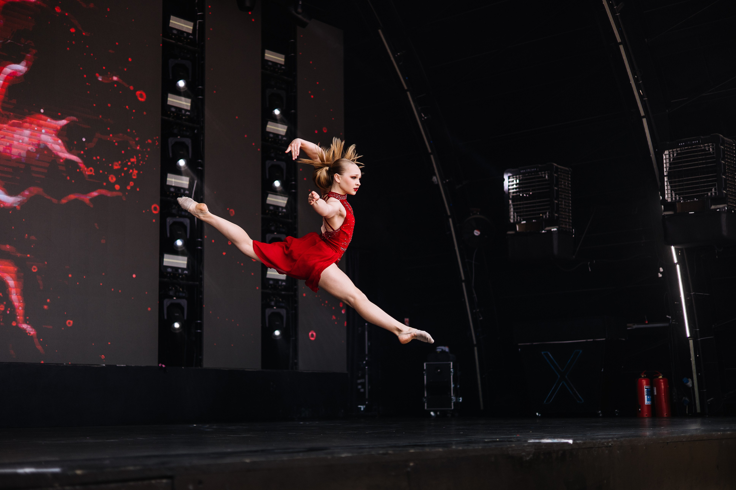 Танцевальный конкурс. Белек. Кара Дмитрий, фотограф Аланья