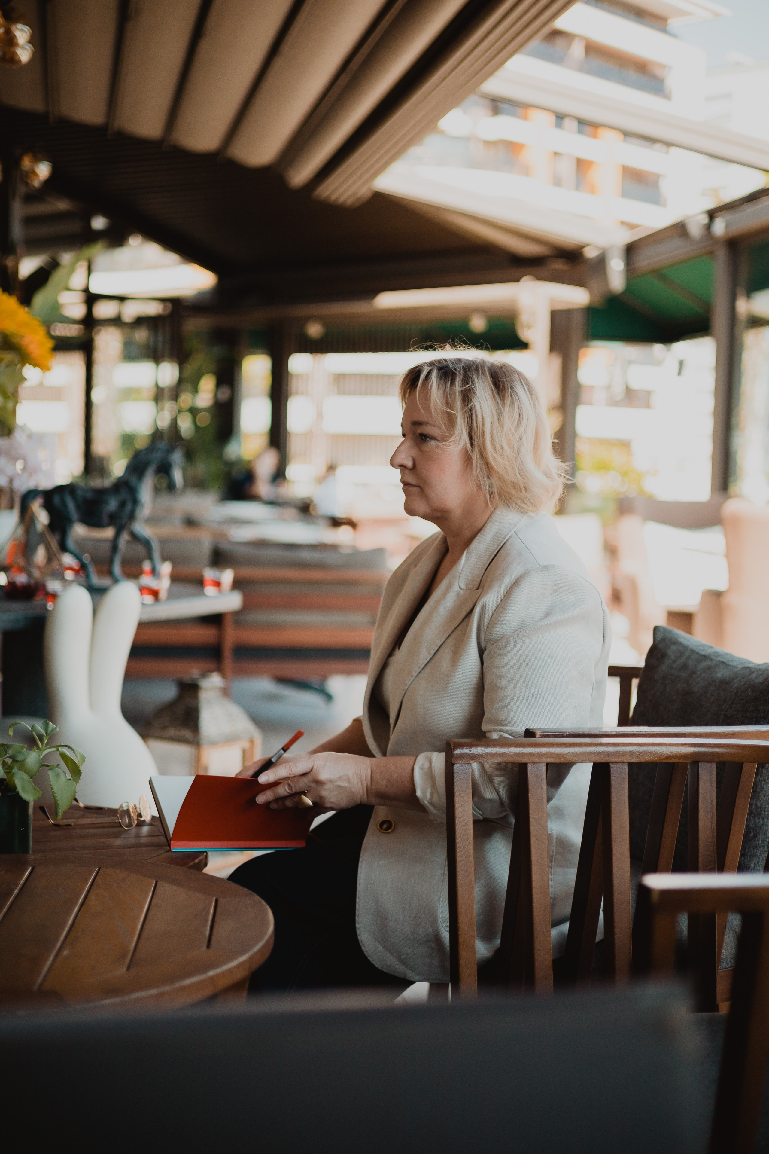 Контент-фотосессия для психолога. Кара Дмитрий, фотограф Аланья
