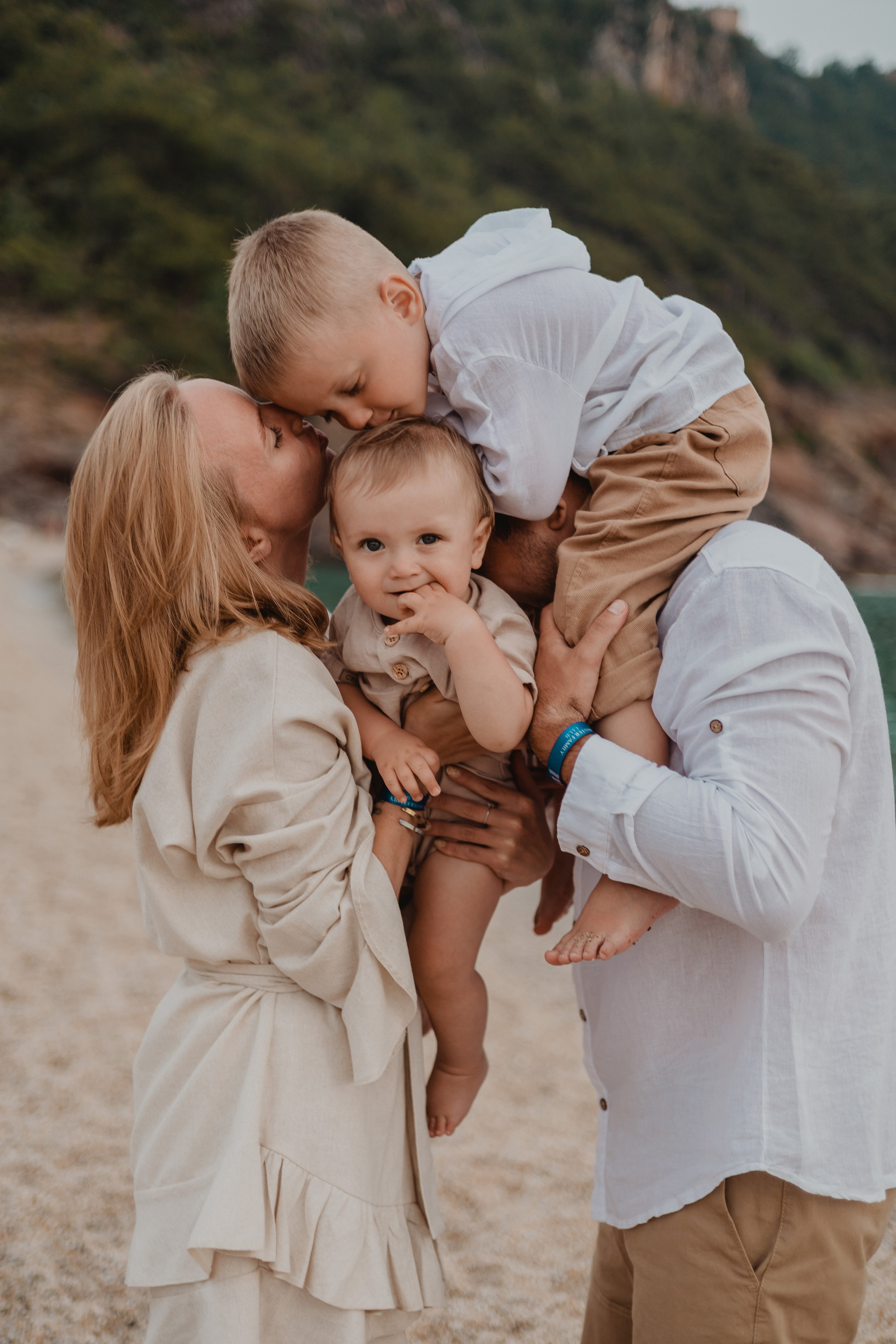 Семейная фотосессия. Алания. Кара Дмитрий, фотограф Аланья