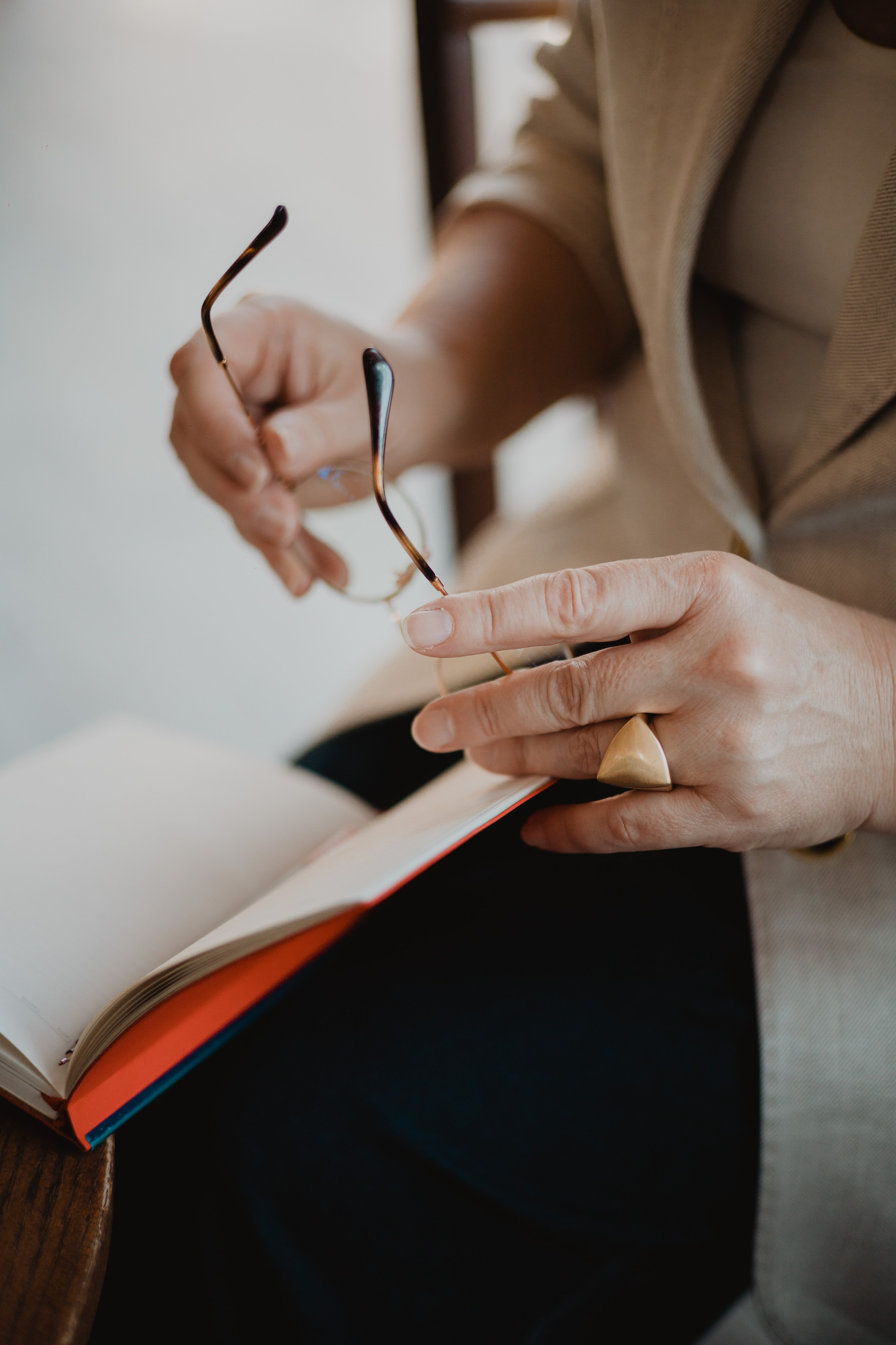 Контент-фотосессия для психолога. Кара Дмитрий, фотограф Аланья