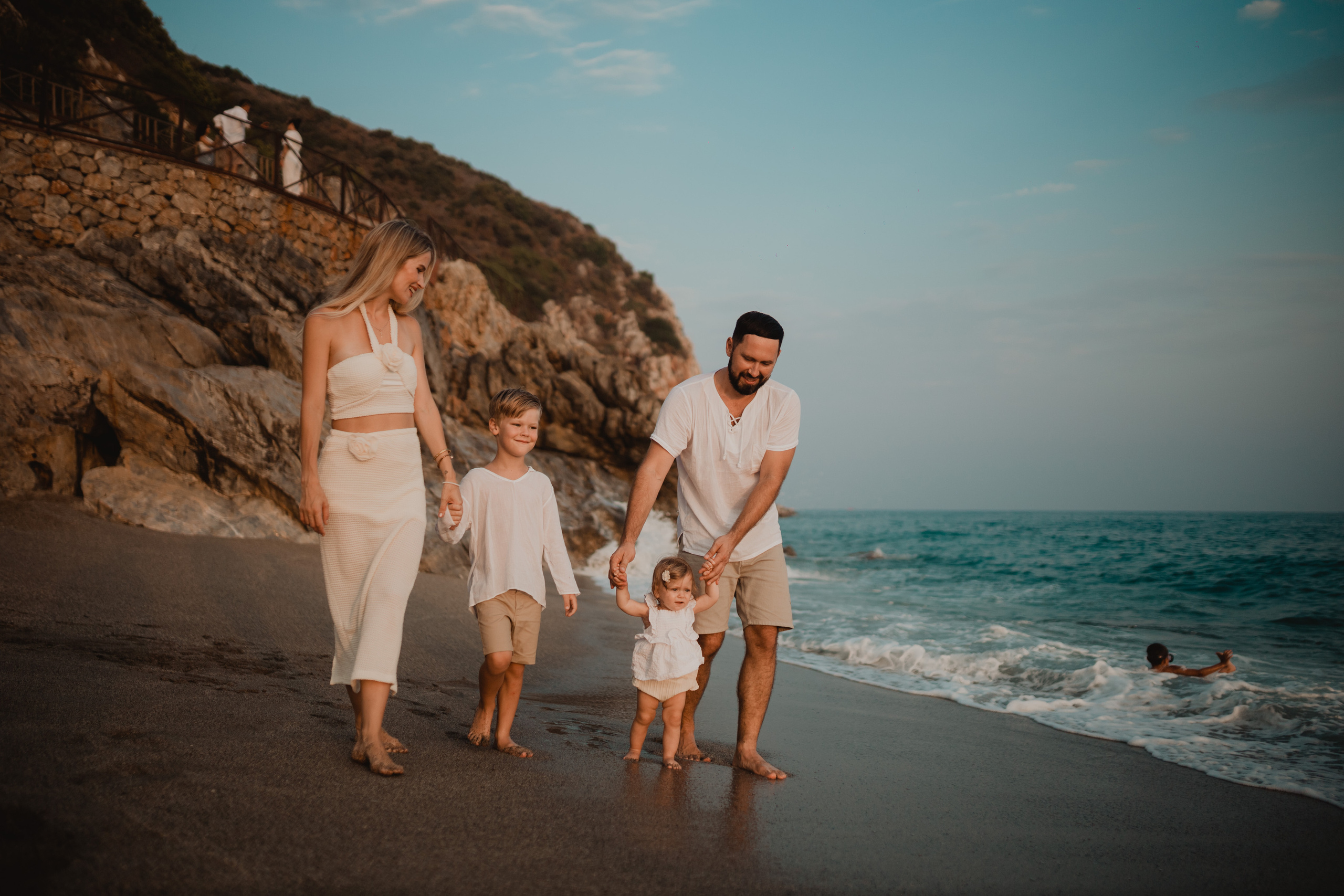 Семейная фотосессия. Алания. Кара Дмитрий, фотограф Аланья