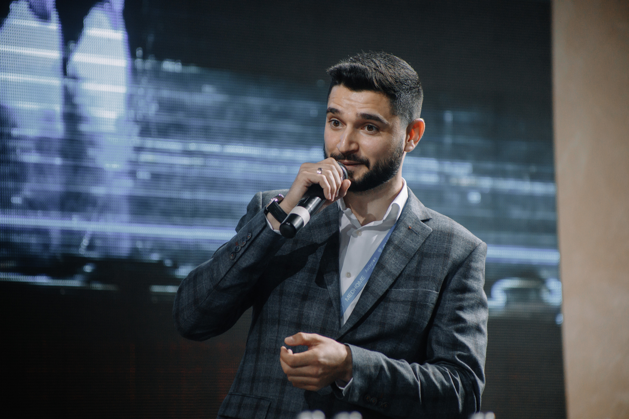 May aesthetic meeting. Кара Дмитрий, фотограф Аланья