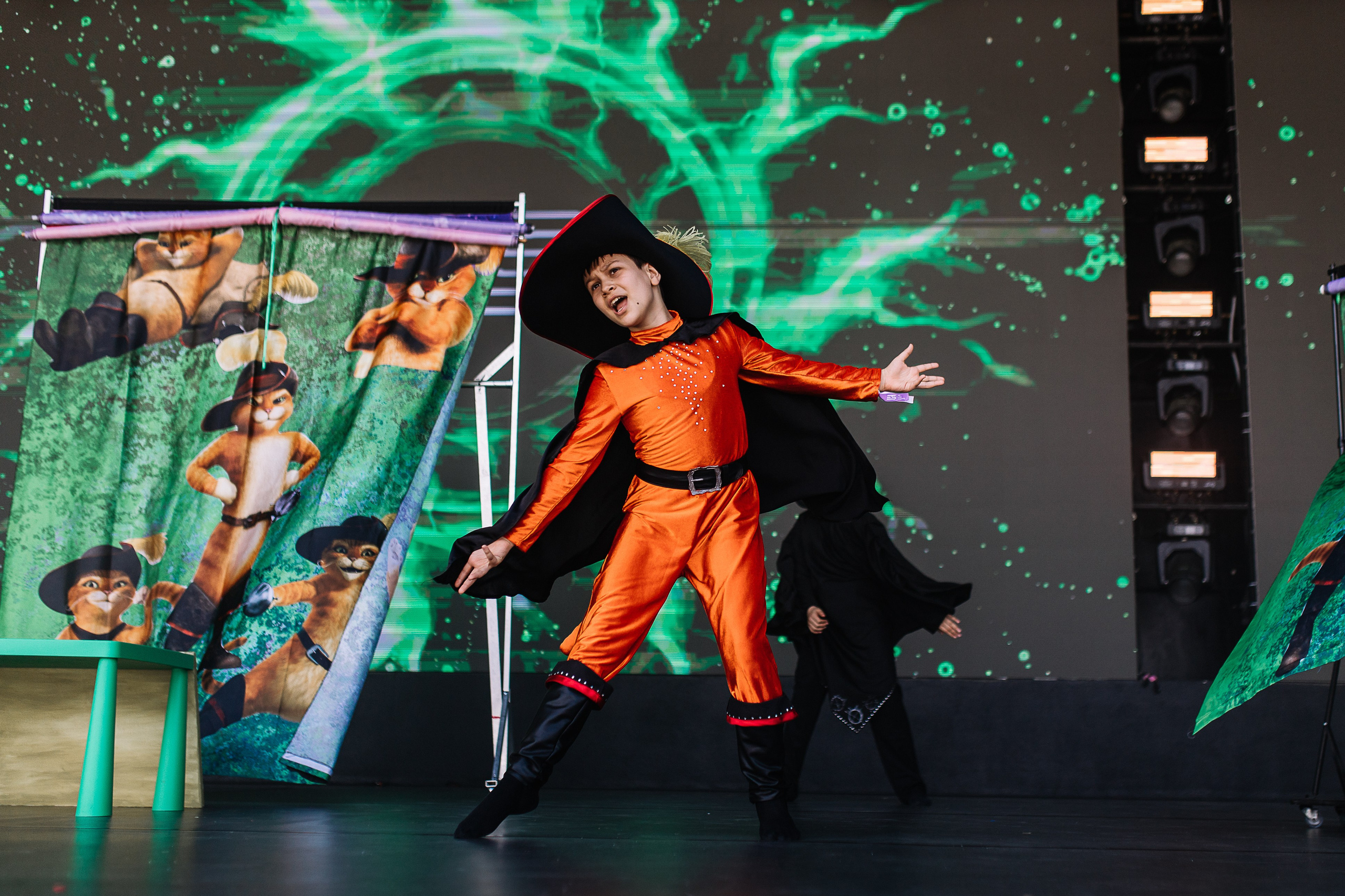 Танцевальный конкурс. Белек. Кара Дмитрий, фотограф Аланья