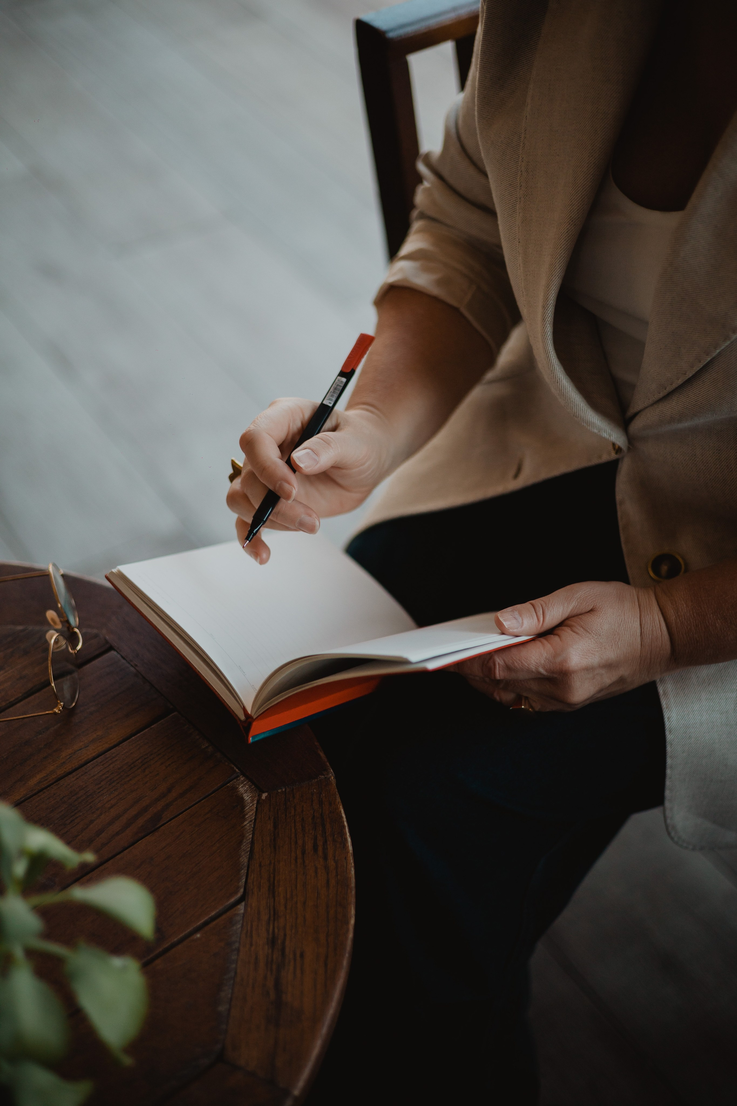 Контент-фотосессия для психолога. Кара Дмитрий, фотограф Аланья