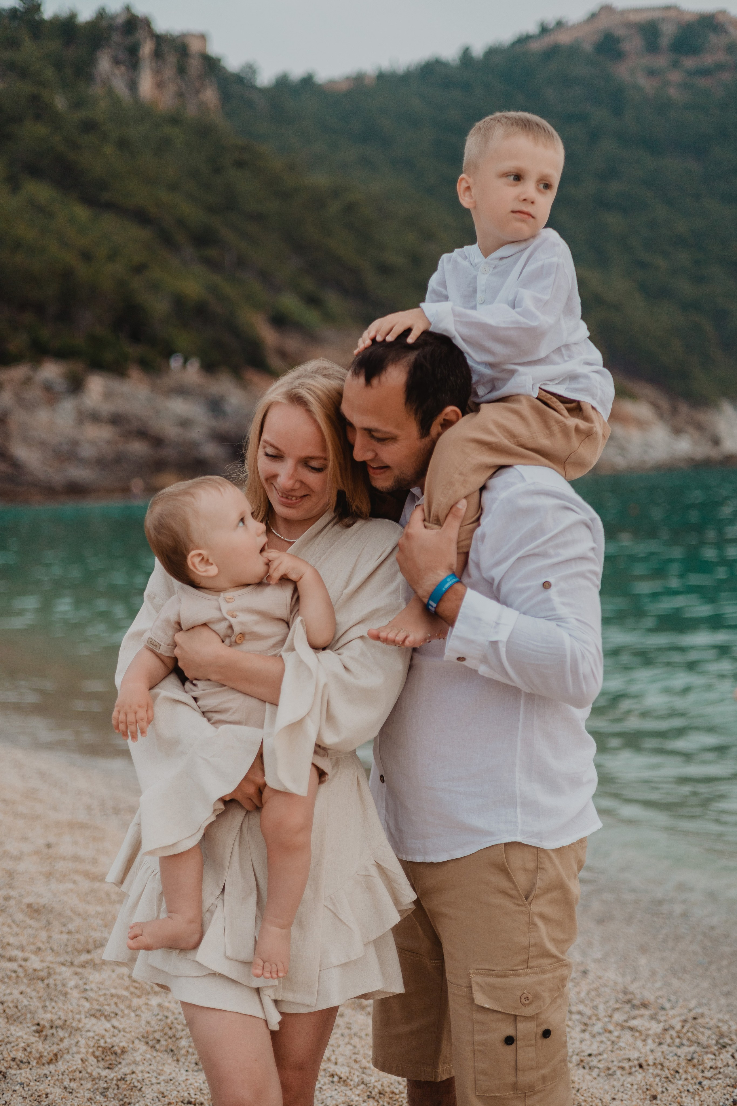 Семейная фотосессия. Алания. Кара Дмитрий, фотограф Аланья