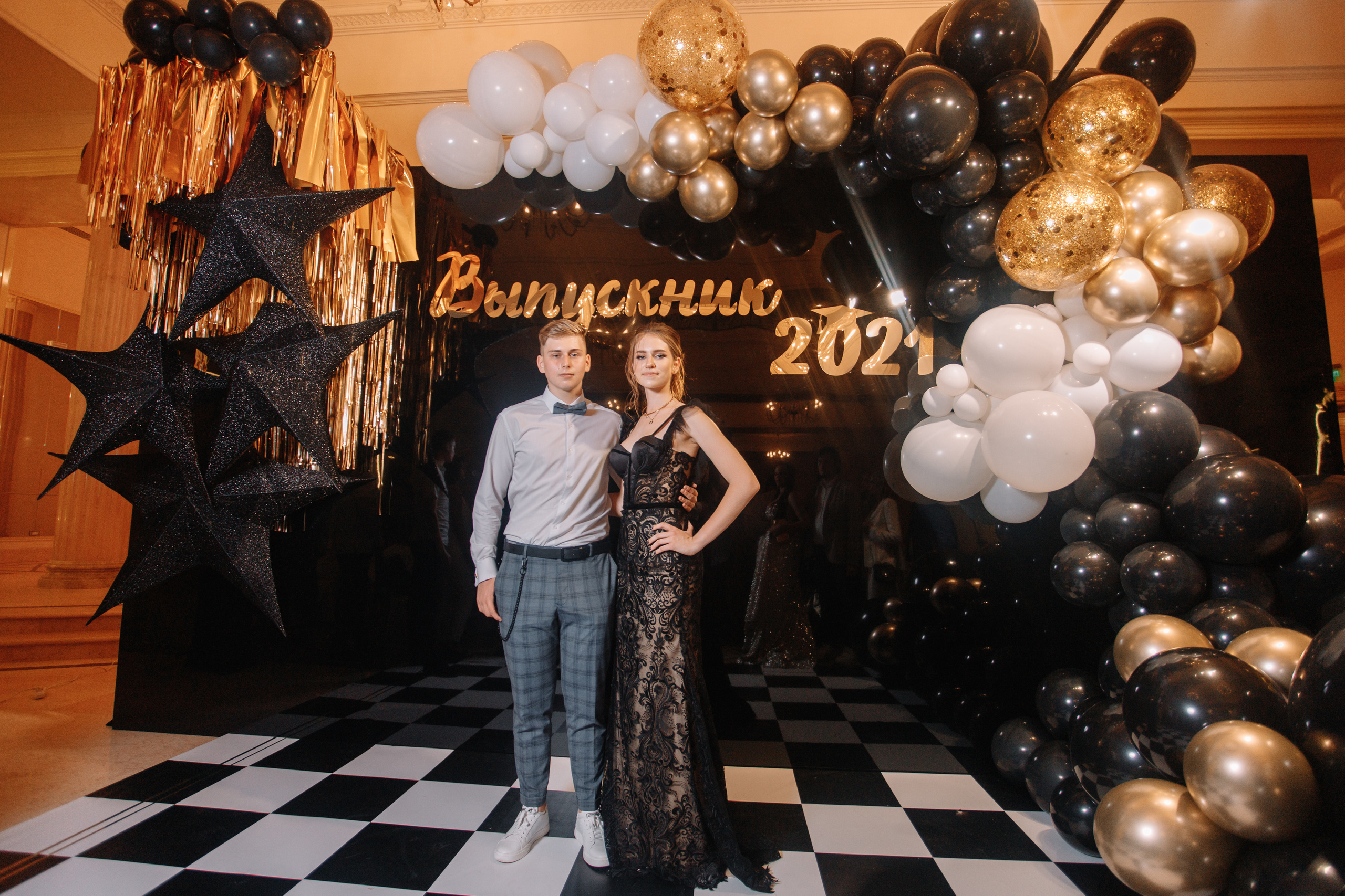 Выпускной в школе. Кара Дмитрий, фотограф Аланья