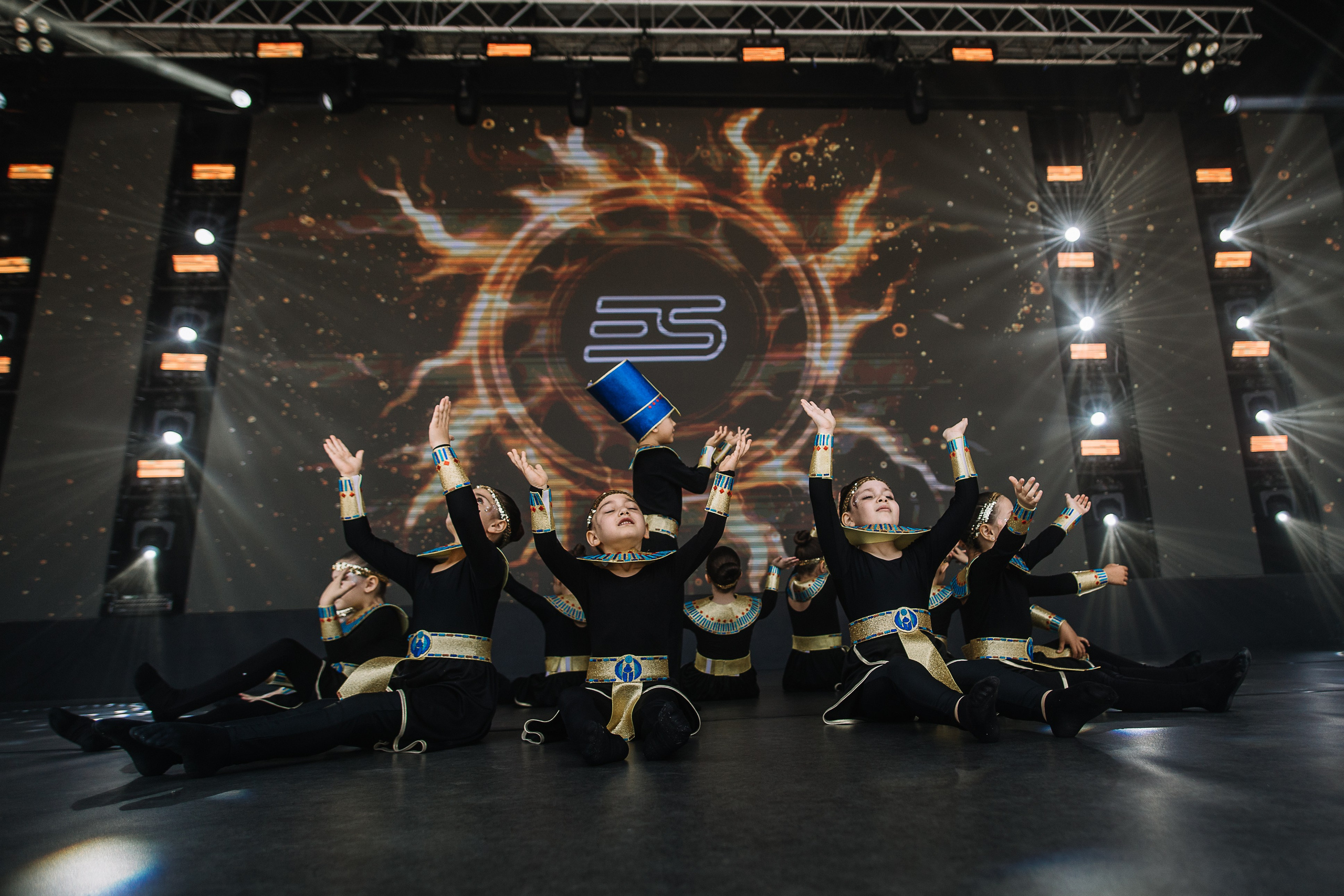 Танцевальный конкурс. Белек. Кара Дмитрий, фотограф Аланья