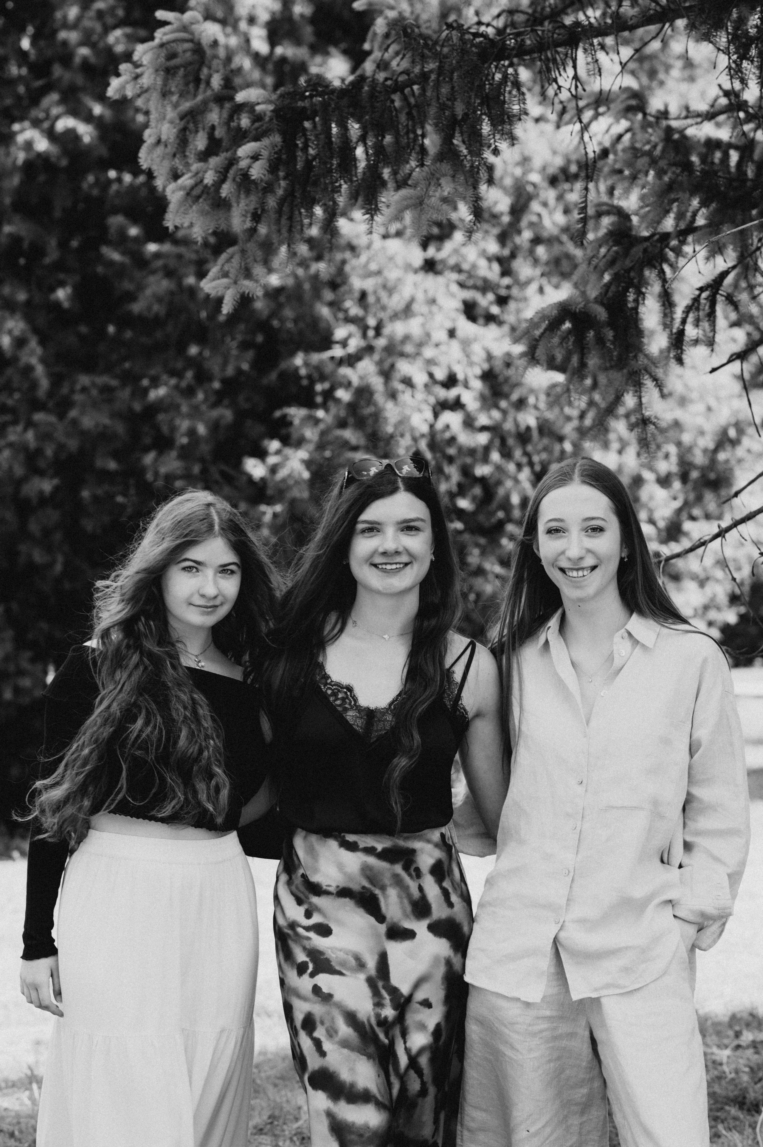 Фотосесія випускників, зйомка випускників Тернопіль Львів, випускні фотоальбоми Тернопіль, шкільні фотоальбоми Тернопіль. Сімейний, дитячий та індивідуальний фотограф в м. Тернопіль, м. Львів