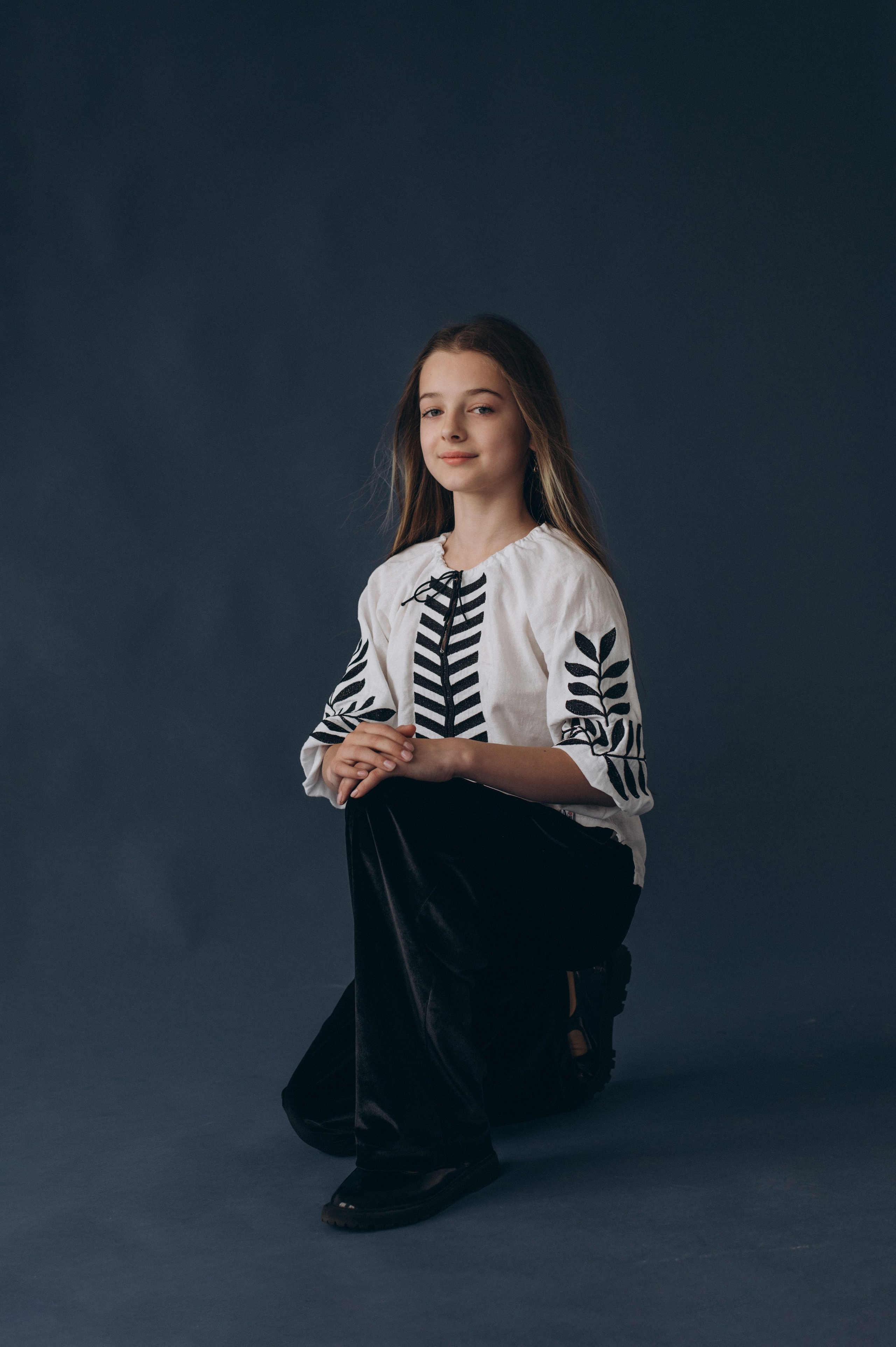 Шкільна фотосесія на віньєтки Тернопіль, фотосесія випускників Тернопіль, зйомка на віньєтки, шкільні фотоальбоми Тернопіль. Сімейний, дитячий та індивідуальний фотограф в м. Тернопіль, м. Львів