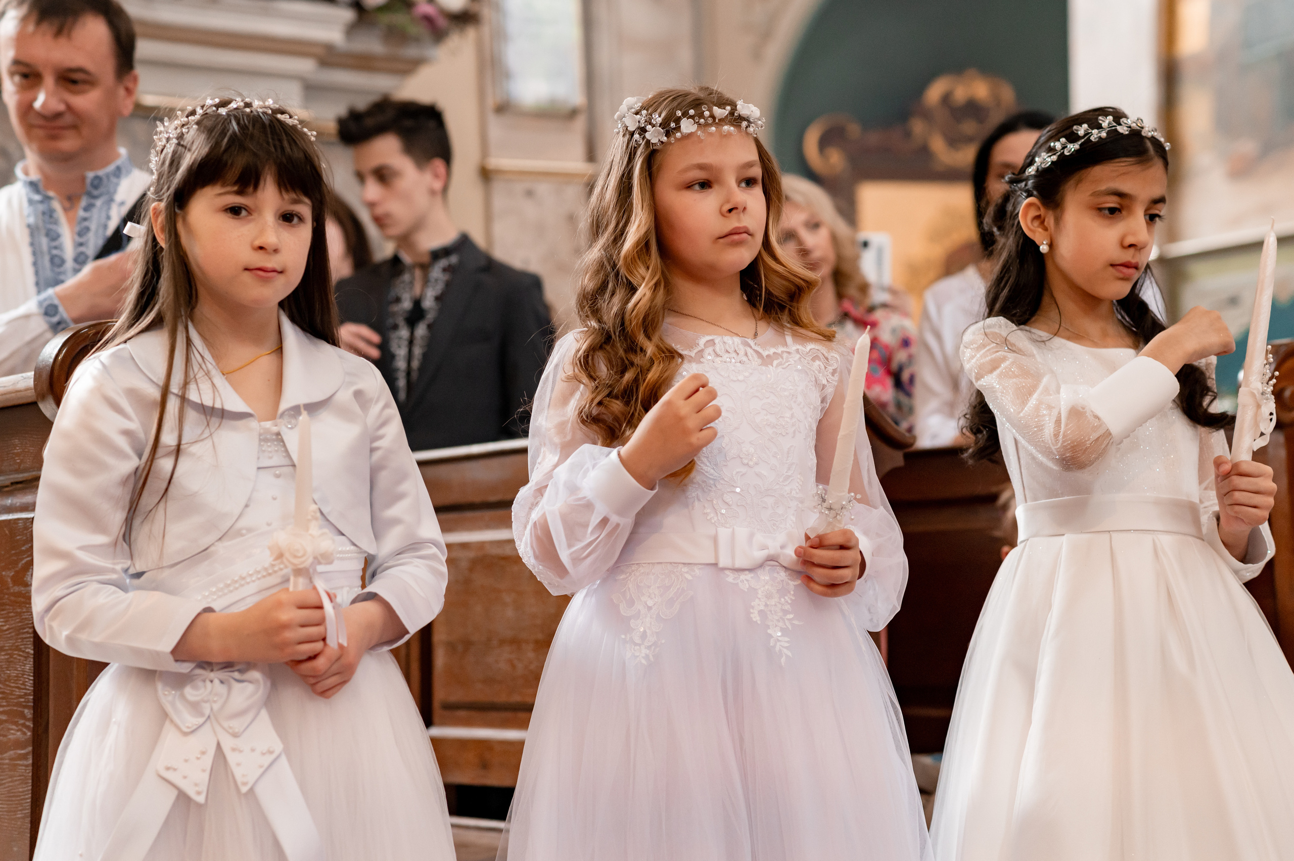 Фотосесія Першого Причастя Тернопіль, зйомка Причастя Тернопіль, Таїнство Першого Причастя Тернопіль, Катедра Причастя Тернопіль. Сімейний, дитячий та індивідуальний фотограф в м. Тернопіль, м. Львів