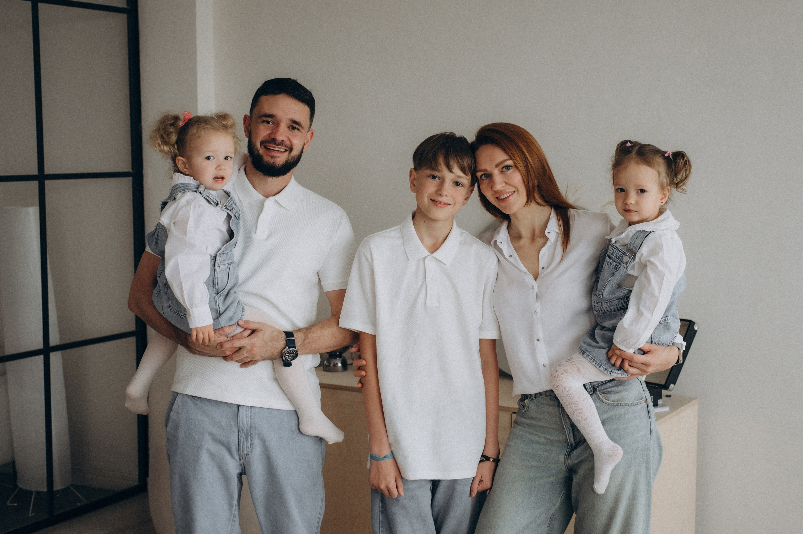 Сімейна фотосесія Тернопіль, сімейний фотограф Тернопіль, фотосесія у студії Тернопіль, дитячий фотограф, портретний фотограф Тернопіль. Сімейний, дитячий та індивідуальний фотограф в м. Тернопіль, м. Львів