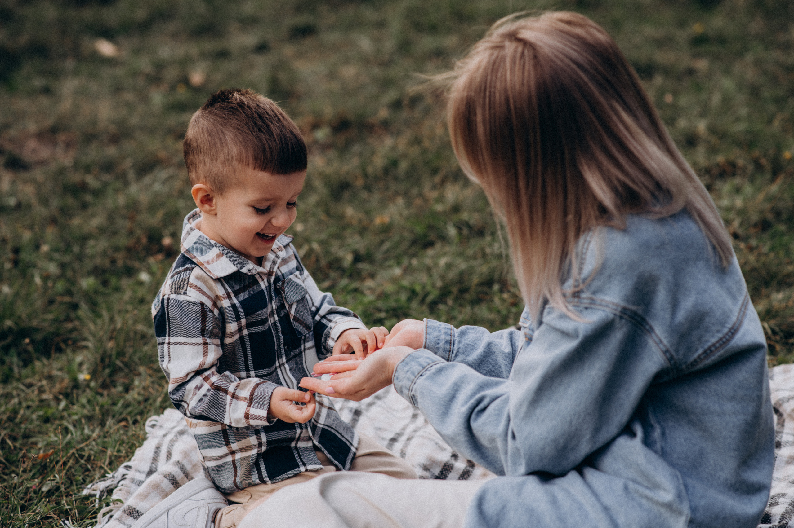 Сімейна дитяча фотосесія дня народження, cake smash. Сімейний, дитячий та індивідуальний фотограф в м. Тернопіль, м. Львів