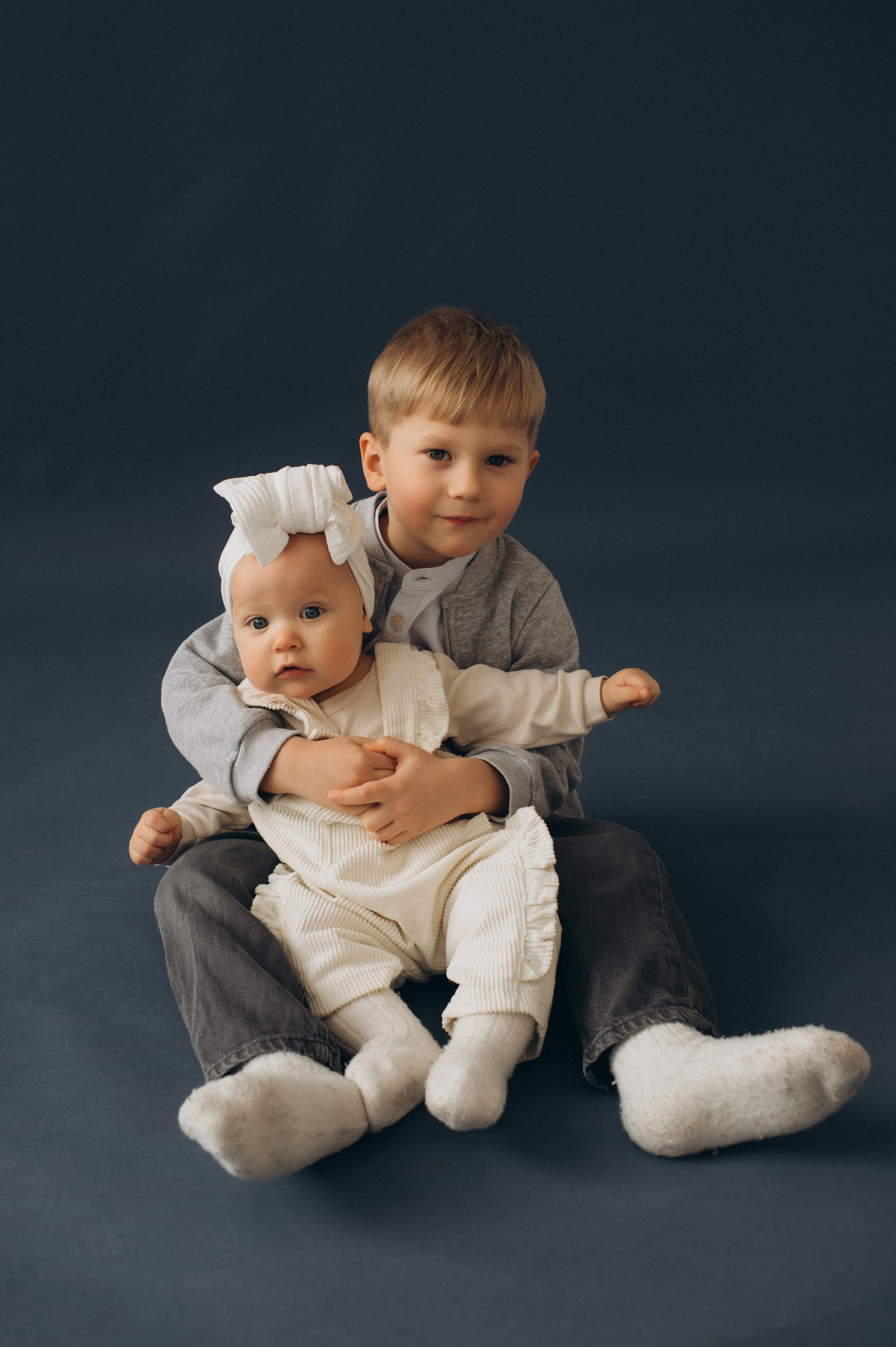 Перший тортик малюка Тернопіль, зйомка дня народження, сімейний фотограф Тернопіль, cakesmash, сімейна фотосесія у студії Тернопіль. Сімейний, дитячий та індивідуальний фотограф в м. Тернопіль, м. Львів