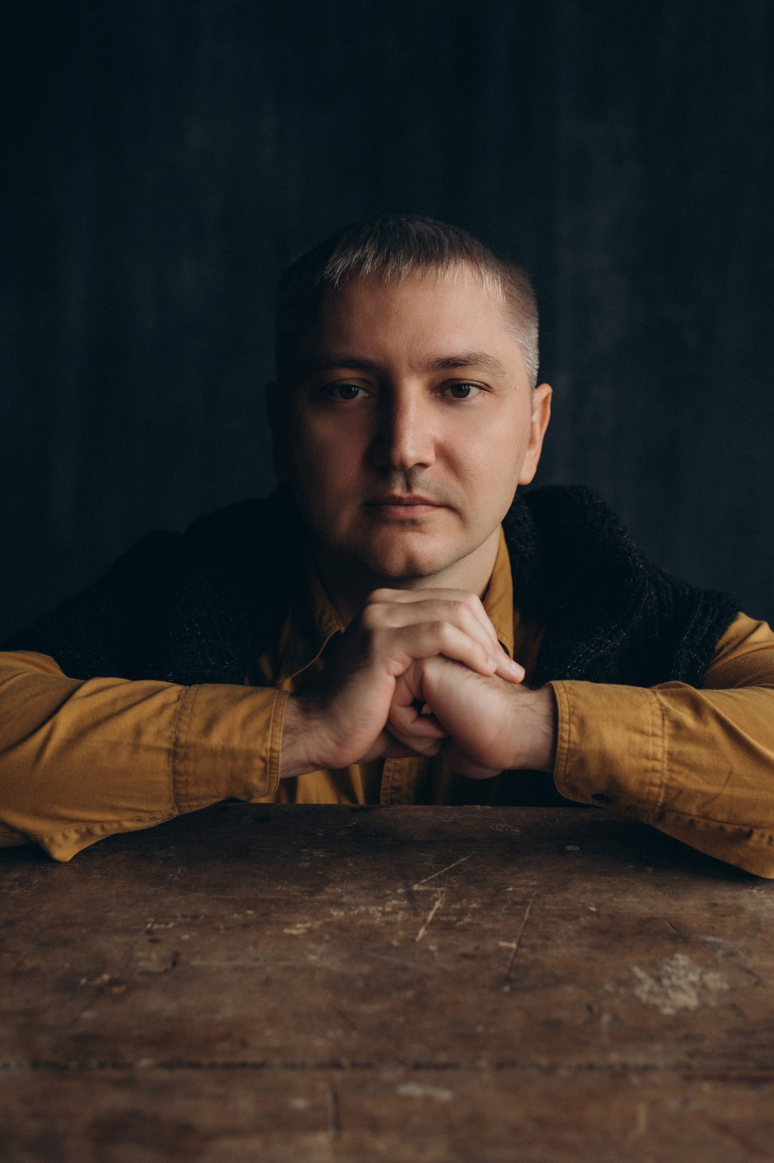 Портретна фотосесія чоловіків, чоловічий портрет, індивідуальна фотосесія Тернопіль, портретний фотограф Тернопіль. Сімейний, дитячий та індивідуальний фотограф в м. Тернопіль, м. Львів