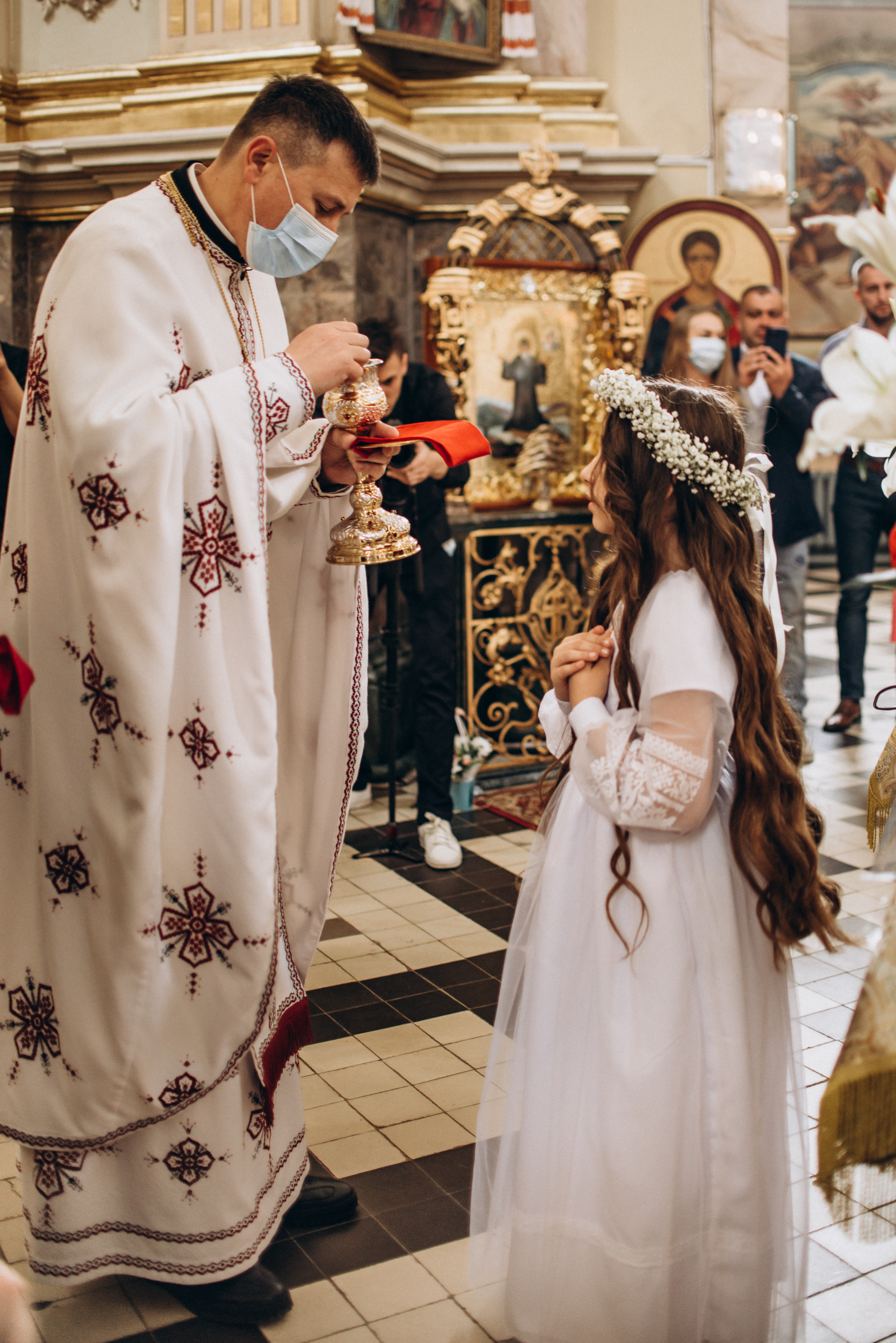 Перше Причастя. Софія. Катедральний собор. Тернопіль. Сімейний, дитячий та індивідуальний фотограф в м. Тернопіль, м. Львів