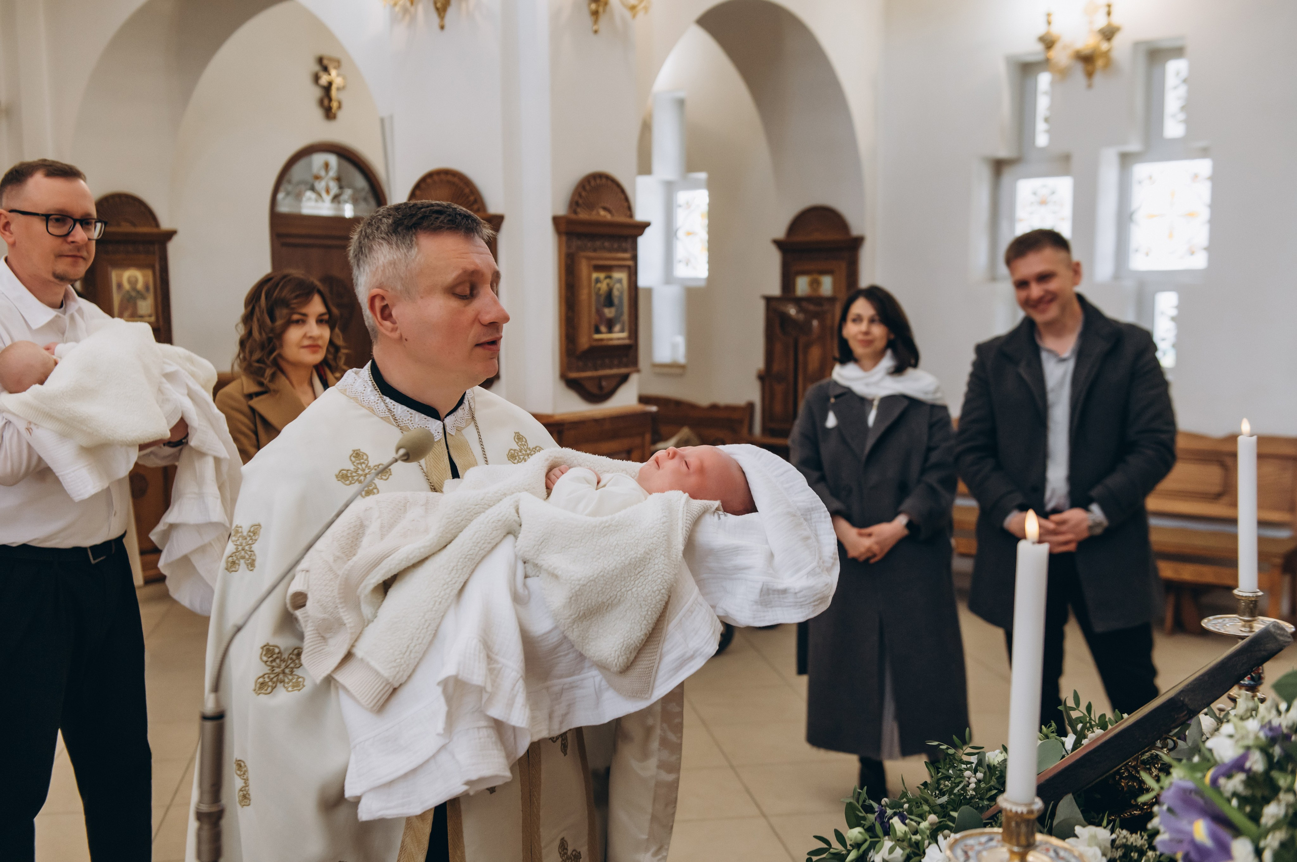 Фотосесія Хрещення Тернопіль, зйомка Хрестин Тернопіль, Храм Різдва Пресвятої Богородиці УГКЦ Тернопіль. Сімейний, дитячий та індивідуальний фотограф в м. Тернопіль, м. Львів