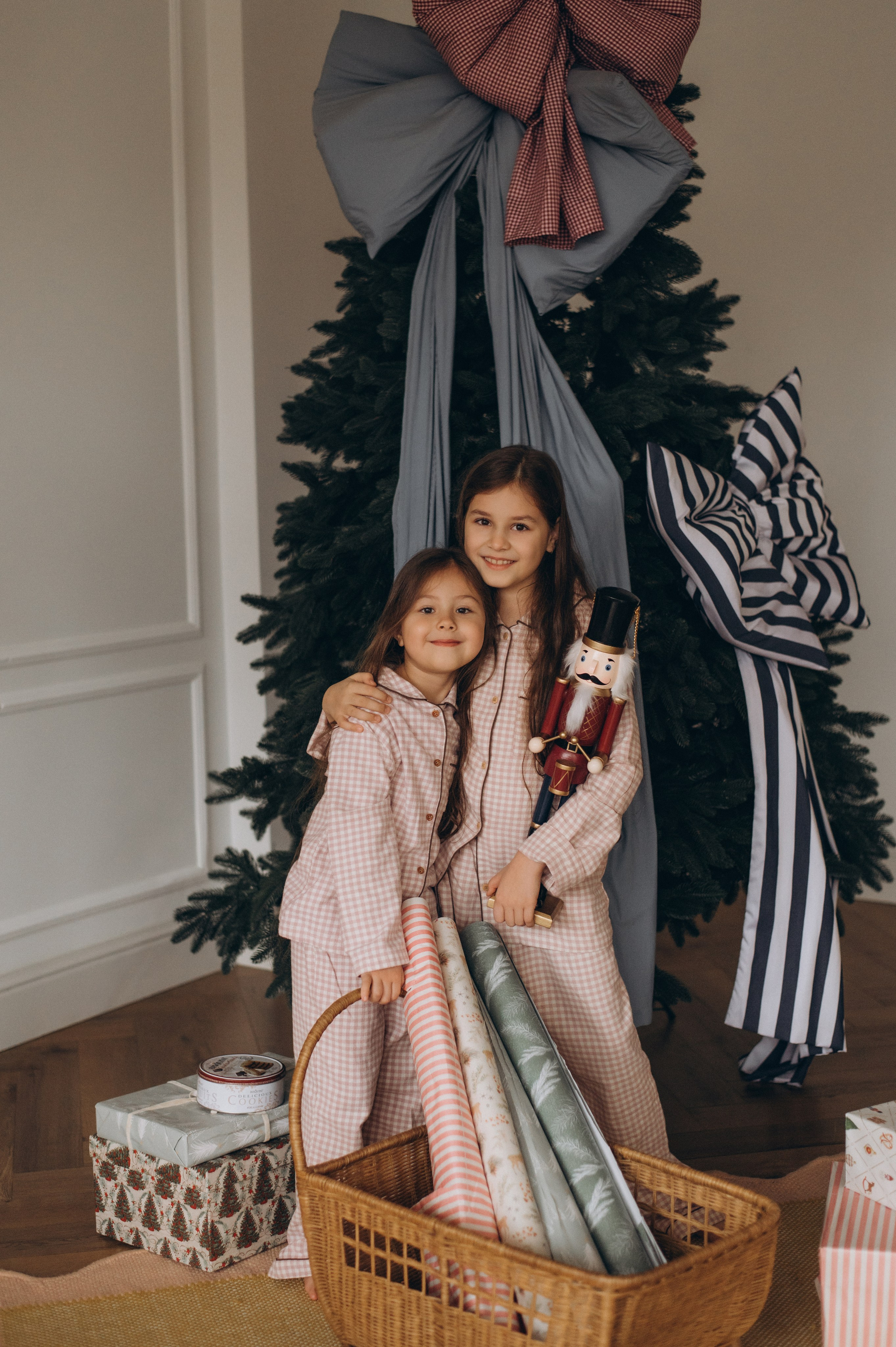 Фотосесія сестричок Тернопіль, зйомка сестрички, сімейний фотограф Тернопіль, портретний фотограф Тернопіль, фотосесія дітей. Сімейний, дитячий та індивідуальний фотограф в м. Тернопіль, м. Львів