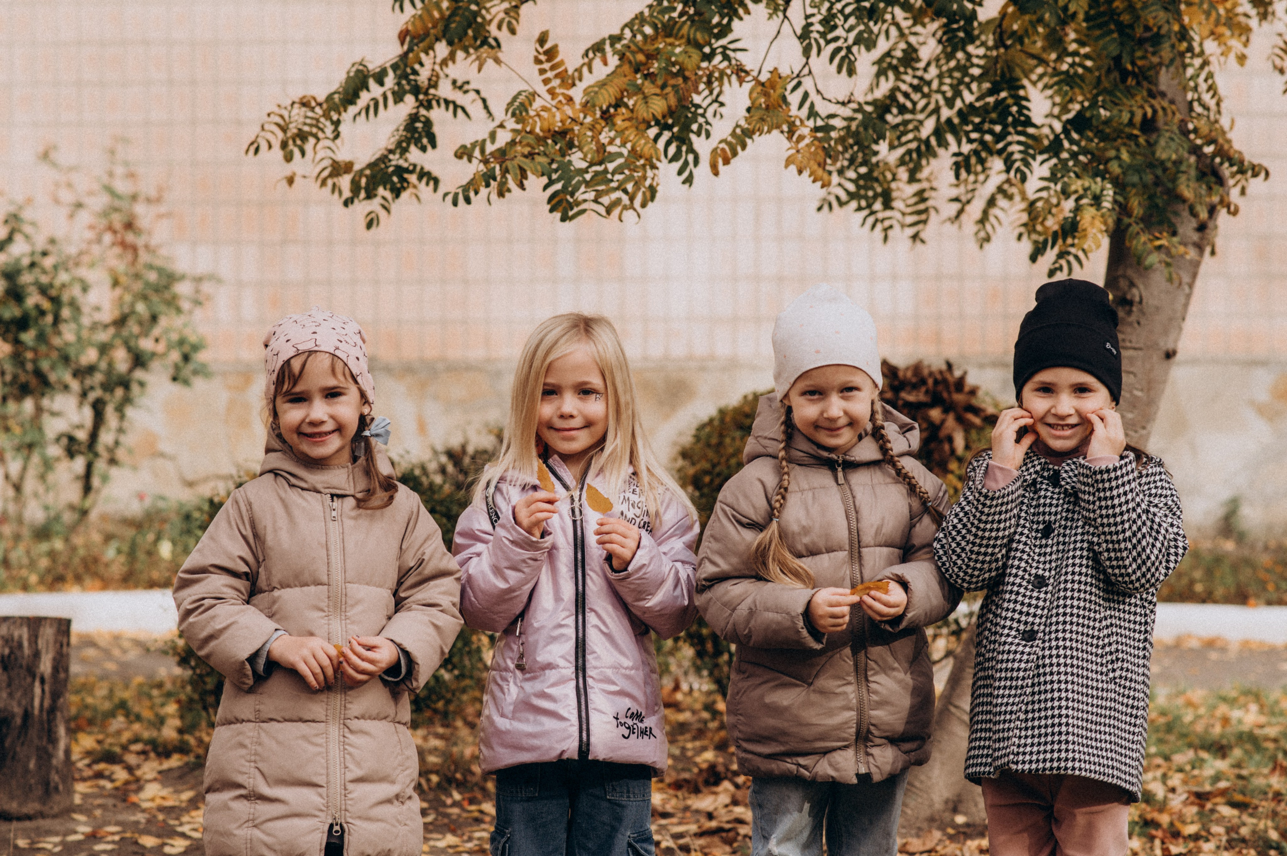 Фотосесія в дитячому садку, фотосесія на віньєтки, випускні фотоальбоми Тернопіль, шкільні фотоальбоми Тернопіль, зйомка випускного садочку. Сімейний, дитячий та індивідуальний фотограф в м. Тернопіль, м. Львів