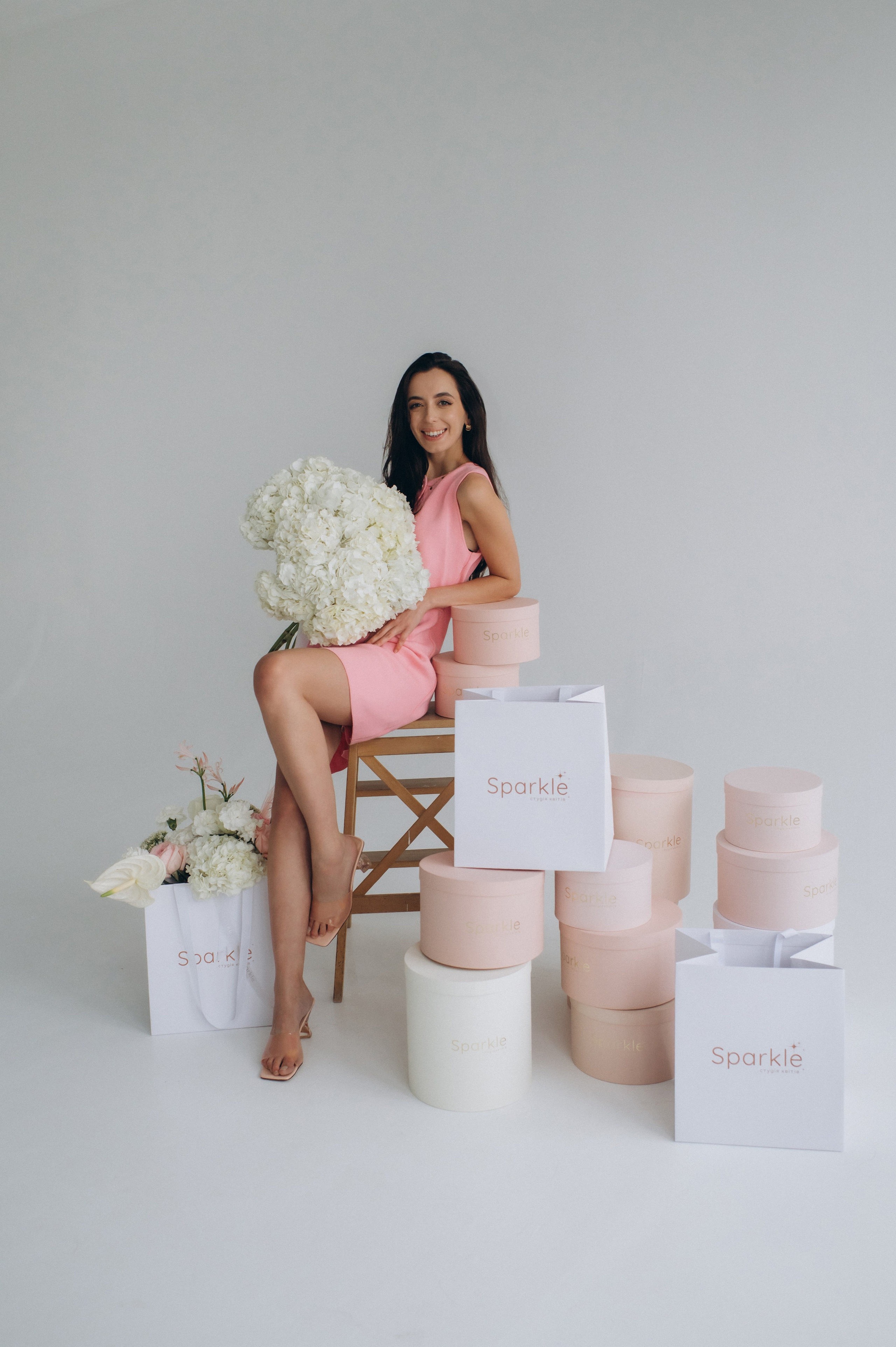 Індивідуальна фотосесія Тернопіль, квіткова крамниця Sparkle, портретна фотосесія Тернопіль, контентзйомка, портретний фотограф Тернопіль. Сімейний, дитячий та індивідуальний фотограф в м. Тернопіль, м. Львів