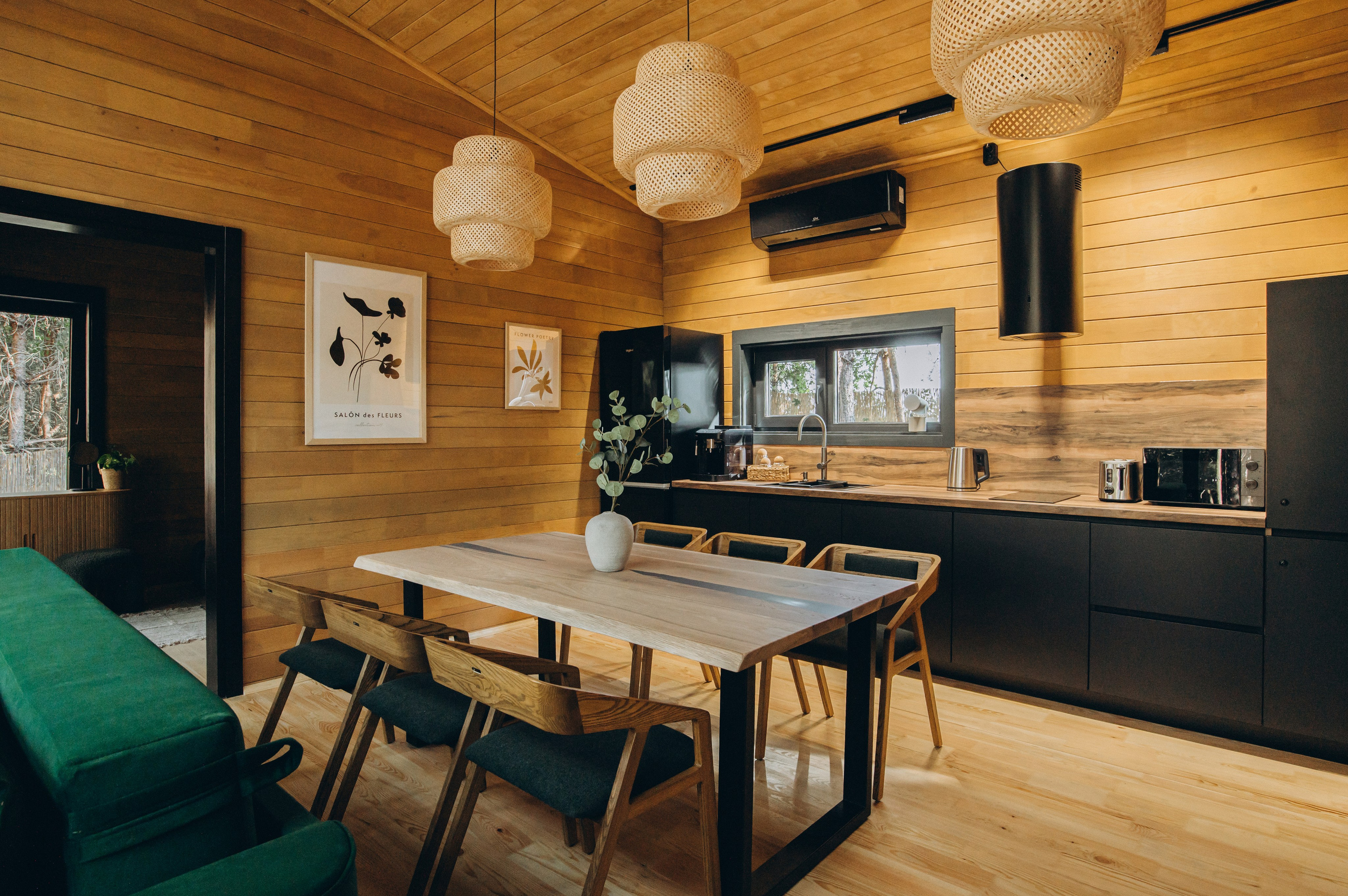 Інтер’єрна фотосесія будиночок в лісі, інтерєрна зйомка Тернопіль, інтерєрна фотосесія Львів. Сімейний, дитячий та індивідуальний фотограф в м. Тернопіль, м. Львів